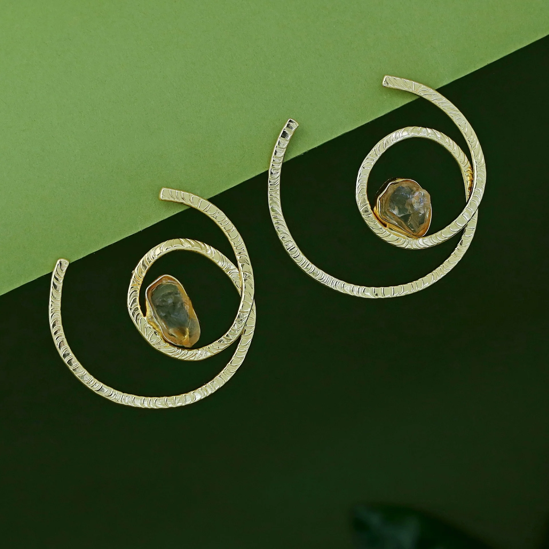 Nyra Golden Textured Spiral Raw Stone Earring - Image 5