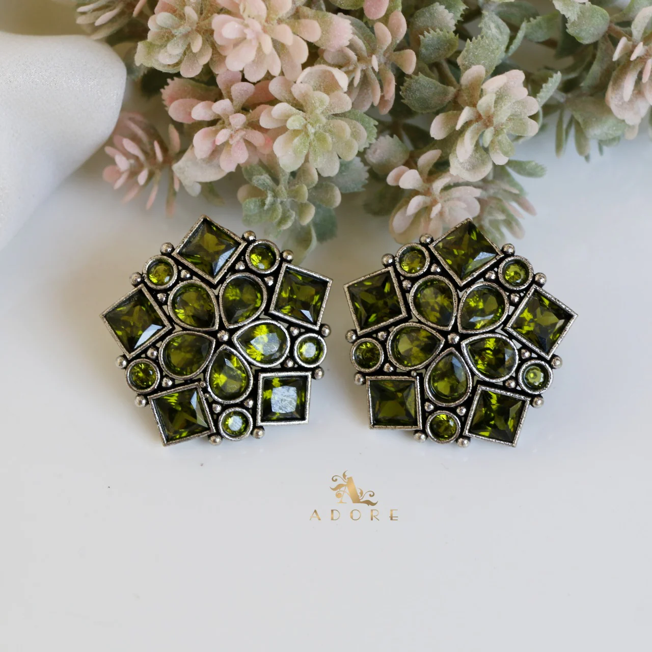 Oberon Pentagon Earring - Image 10