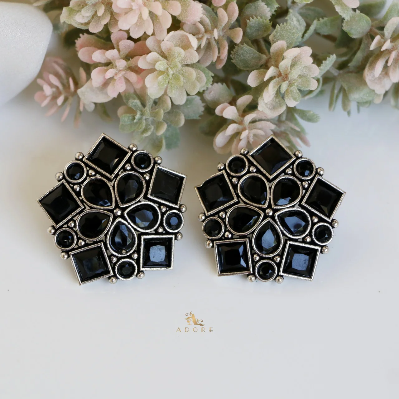Oberon Pentagon Earring - Image 12