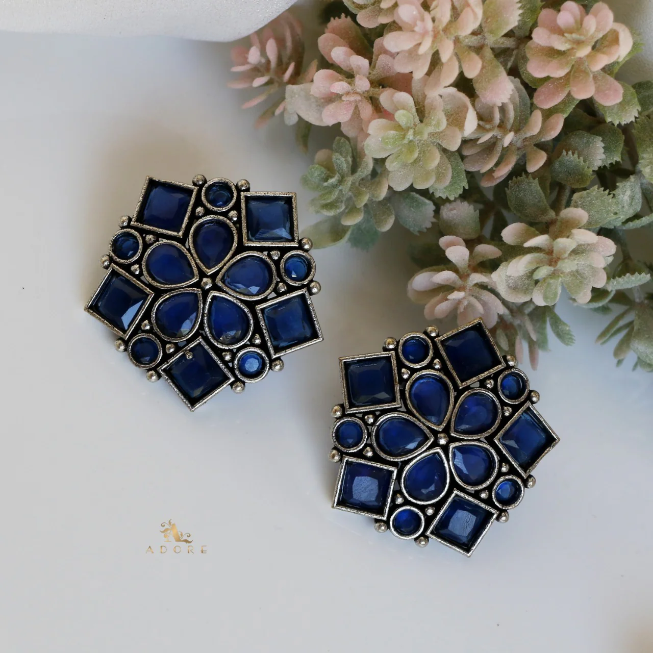 Oberon Pentagon Earring - Image 7