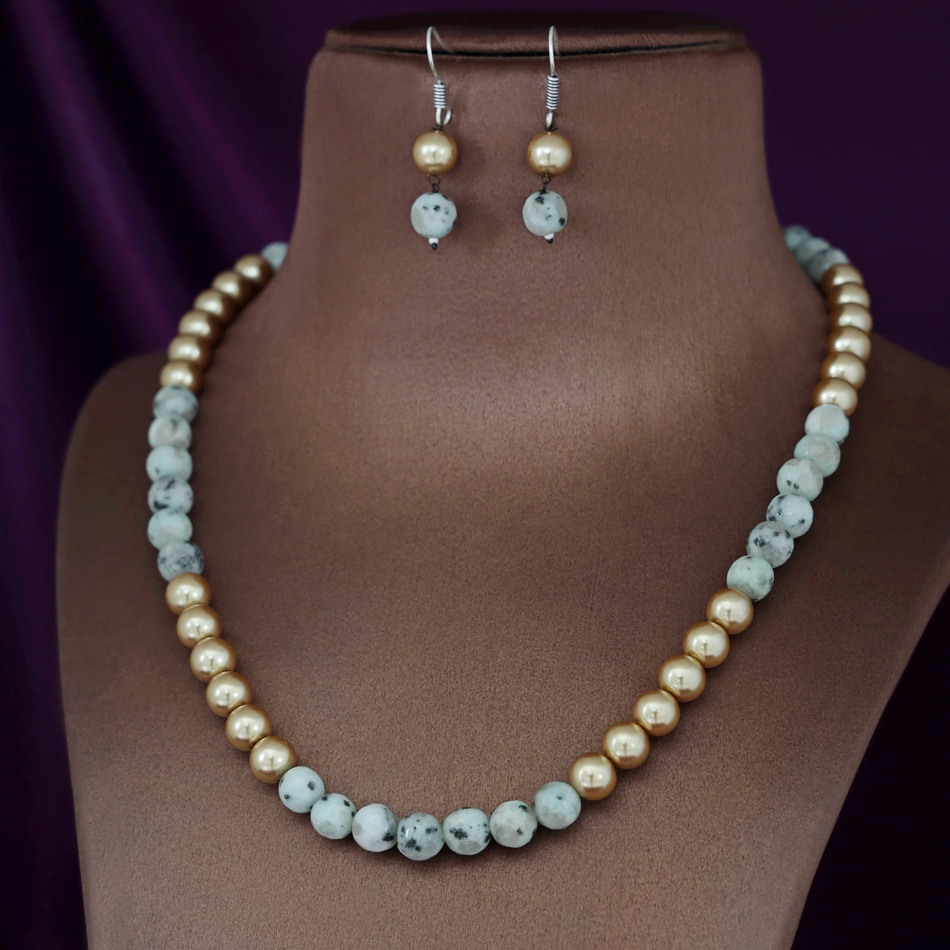 Orbia Pearl Single Layer Neckpiece With Earring - Image 18