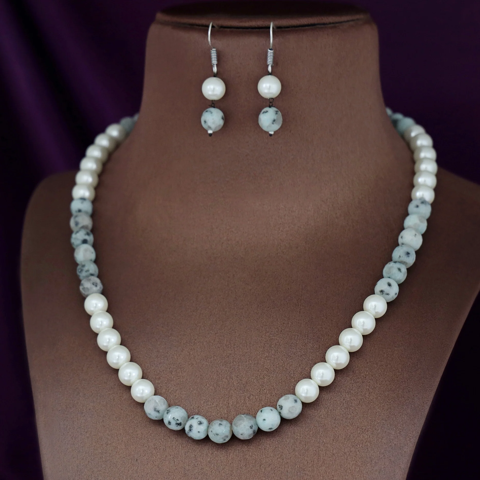 Orbia Pearl Single Layer Neckpiece With Earring - Image 21