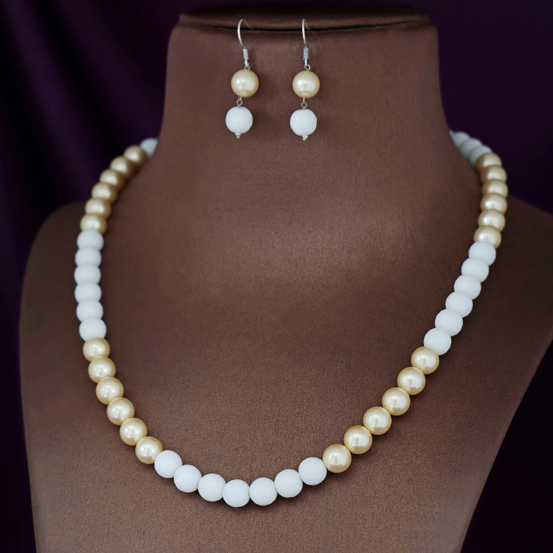 Orbia Pearl Single Layer Neckpiece With Earring - Image 22