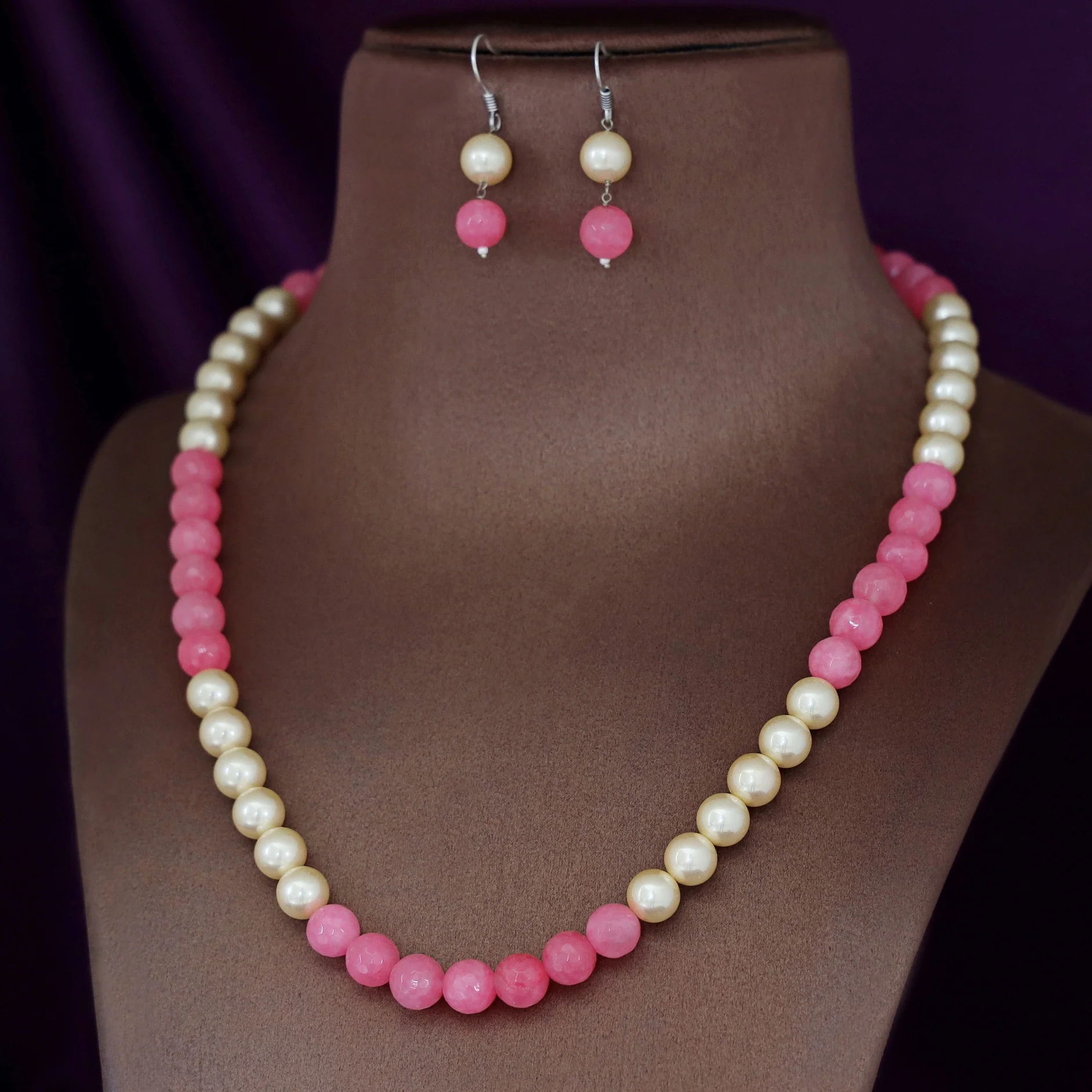 Orbia Pearl Single Layer Neckpiece With Earring - Image 23