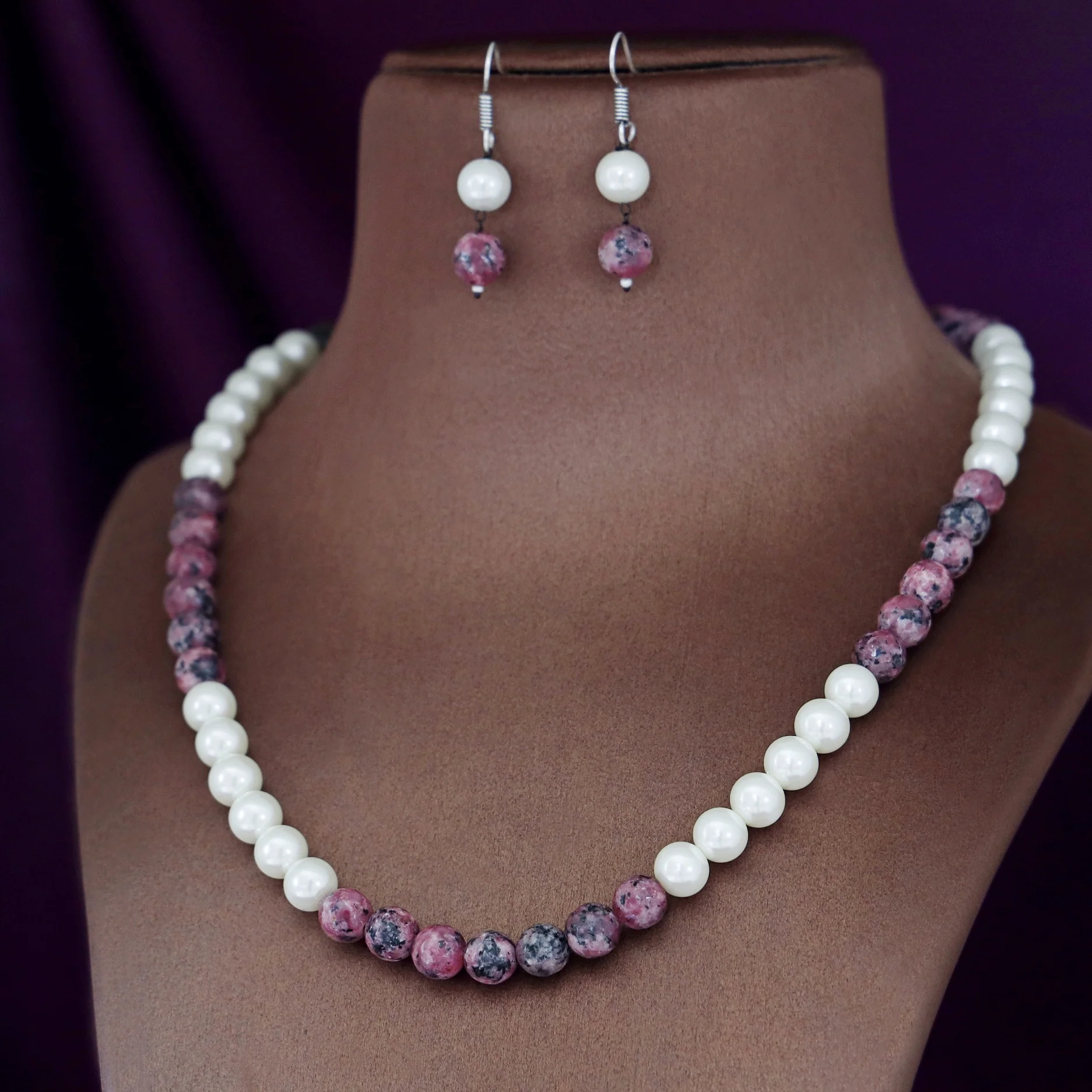 Orbia Pearl Single Layer Neckpiece With Earring - Image 24