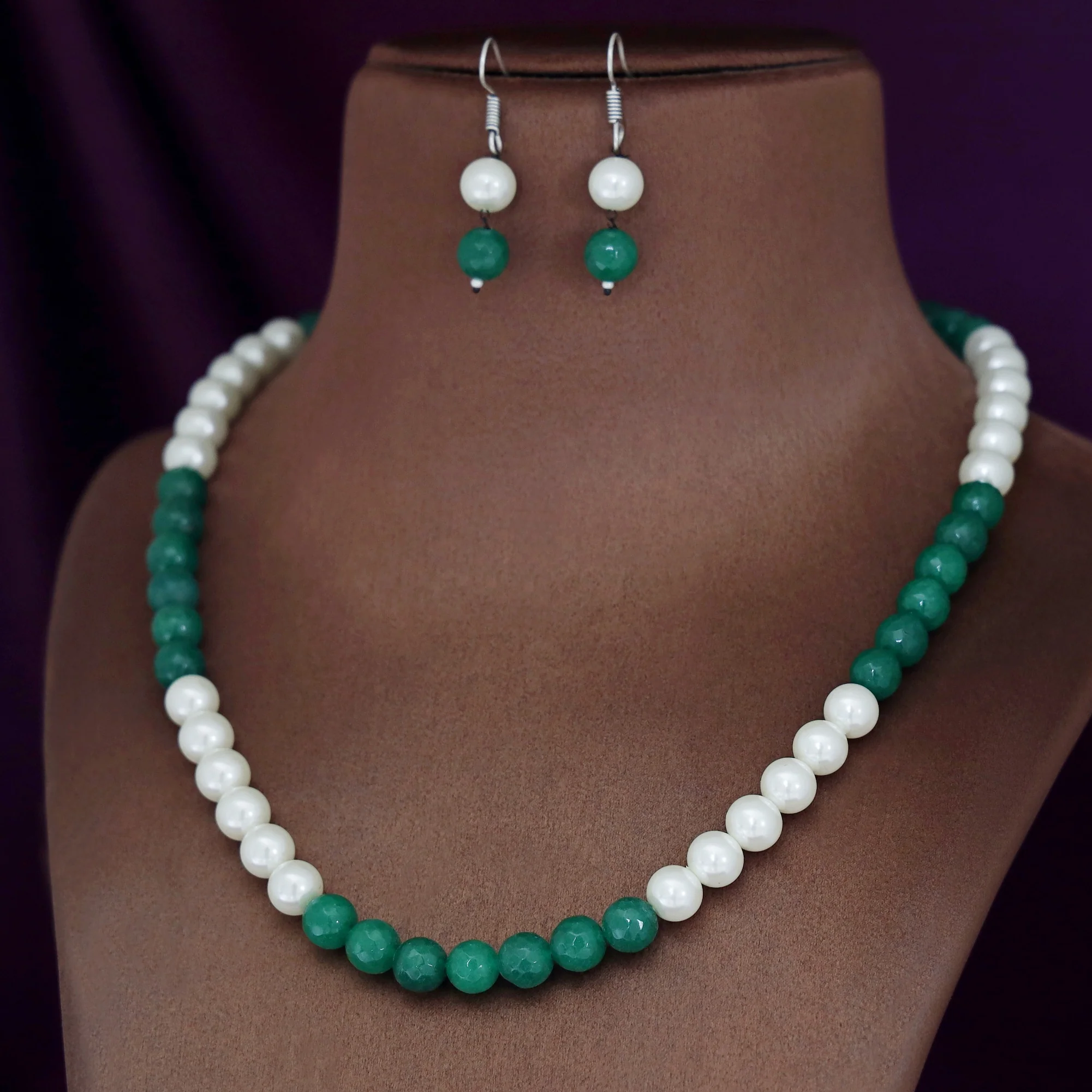 Orbia Pearl Single Layer Neckpiece With Earring - Image 25