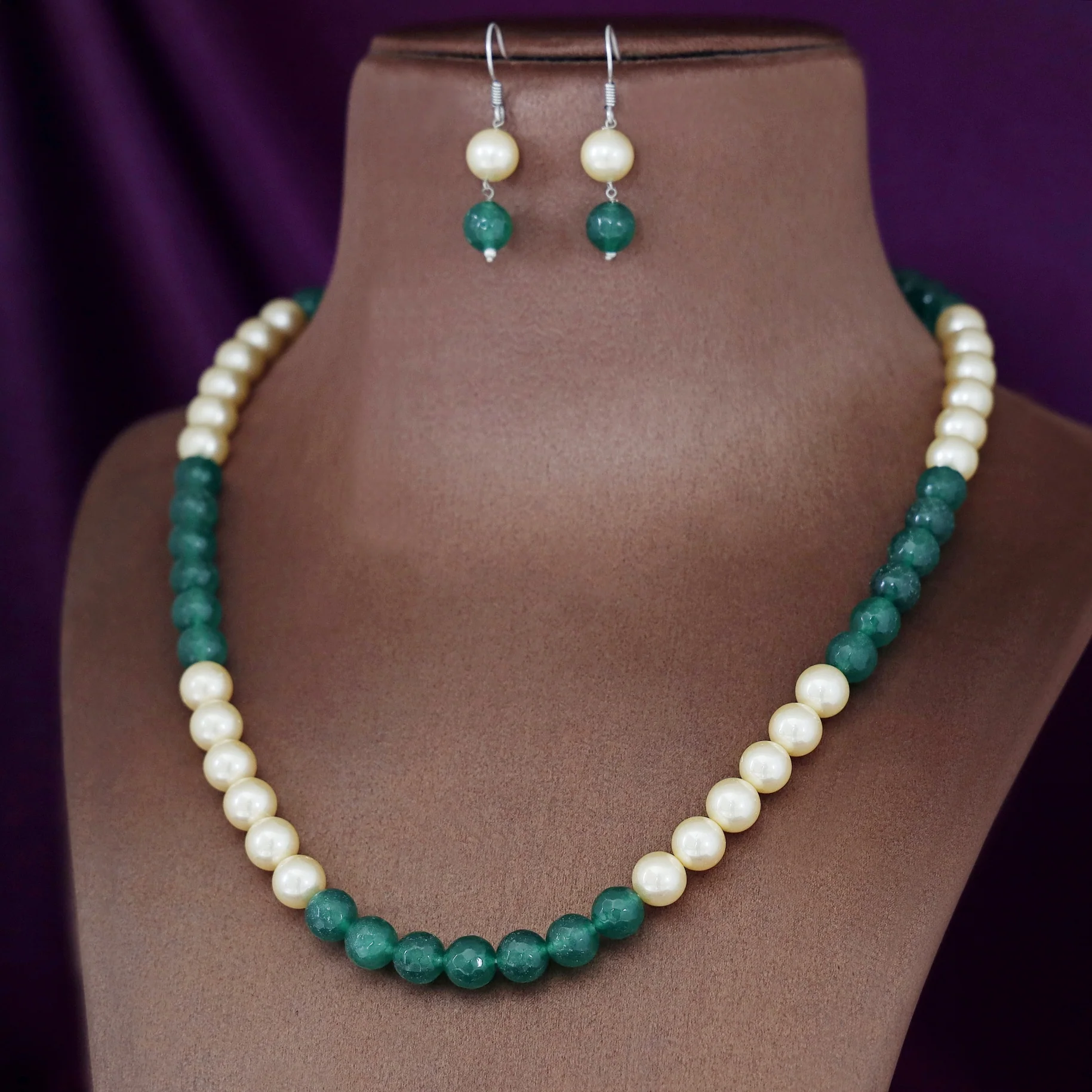 Orbia Pearl Single Layer Neckpiece With Earring - Image 28