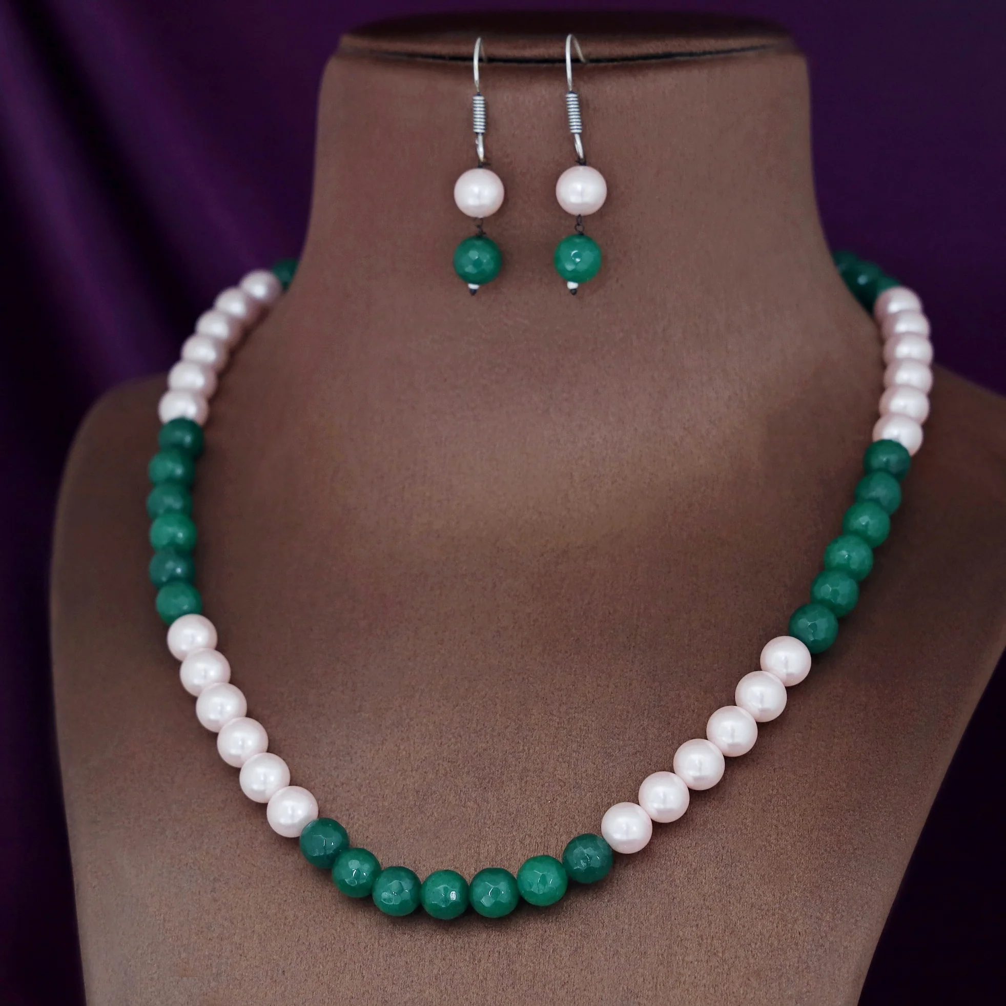 Orbia Pearl Single Layer Neckpiece With Earring - Image 32
