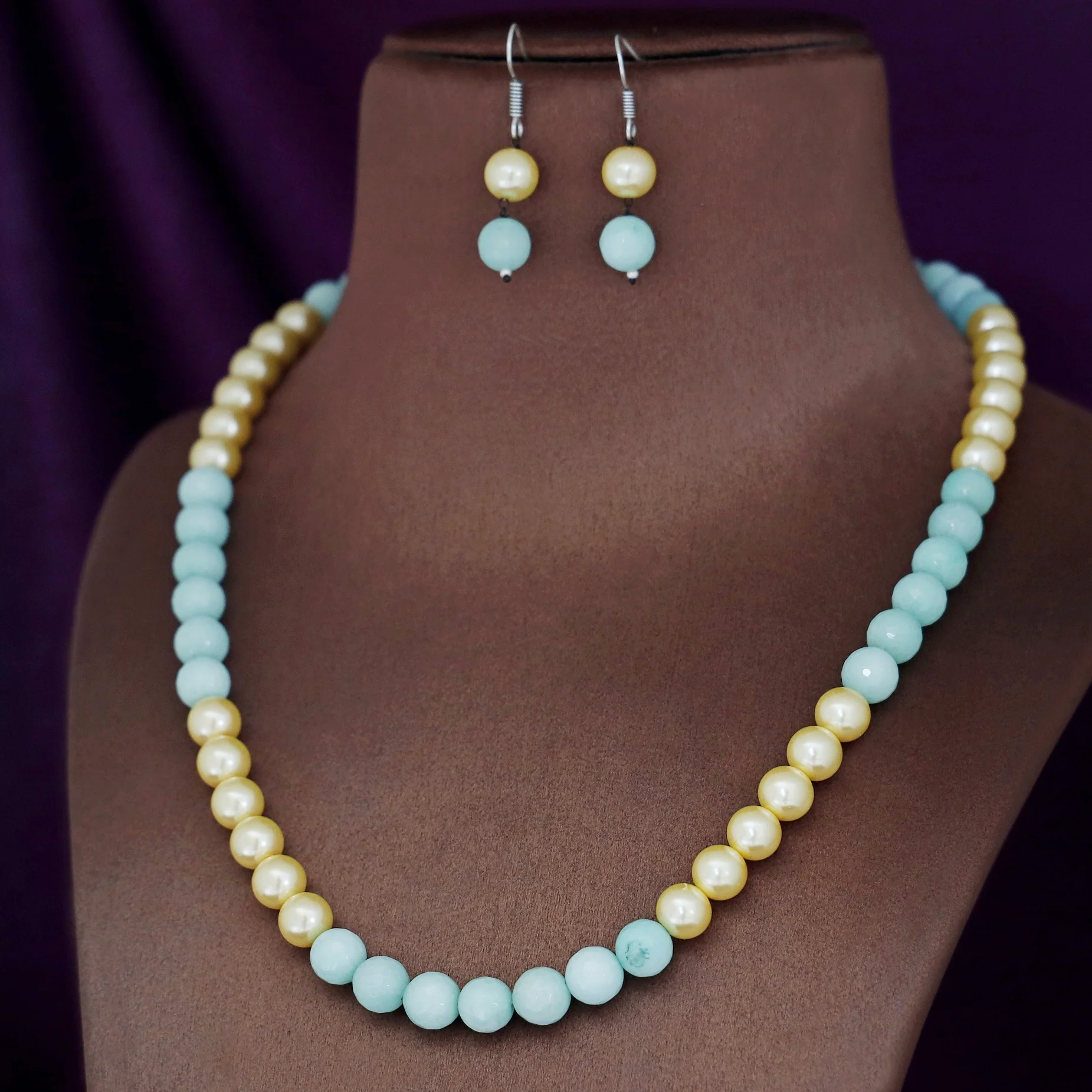 Orbia Pearl Single Layer Neckpiece With Earring - Image 33