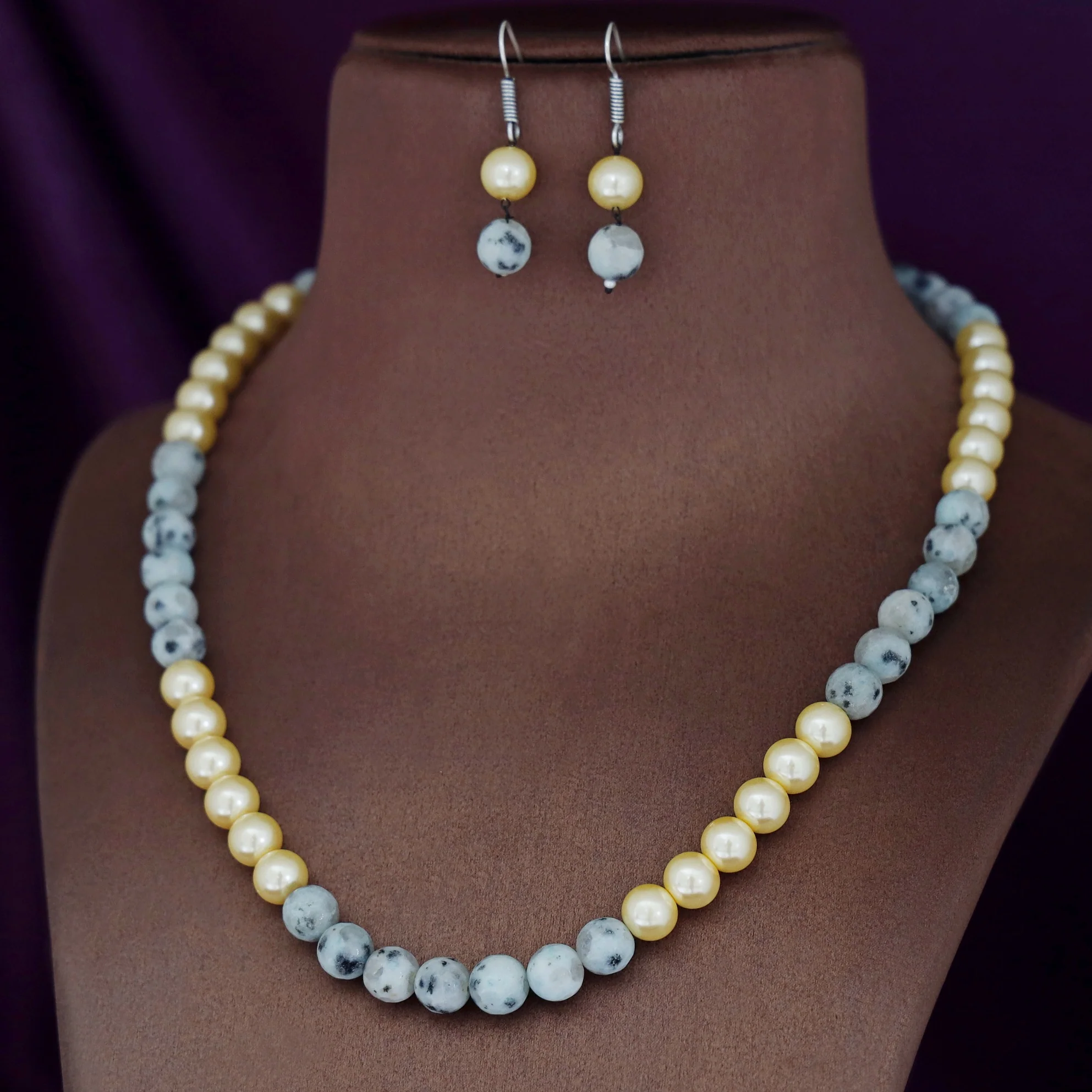 Orbia Pearl Single Layer Neckpiece With Earring - Image 34