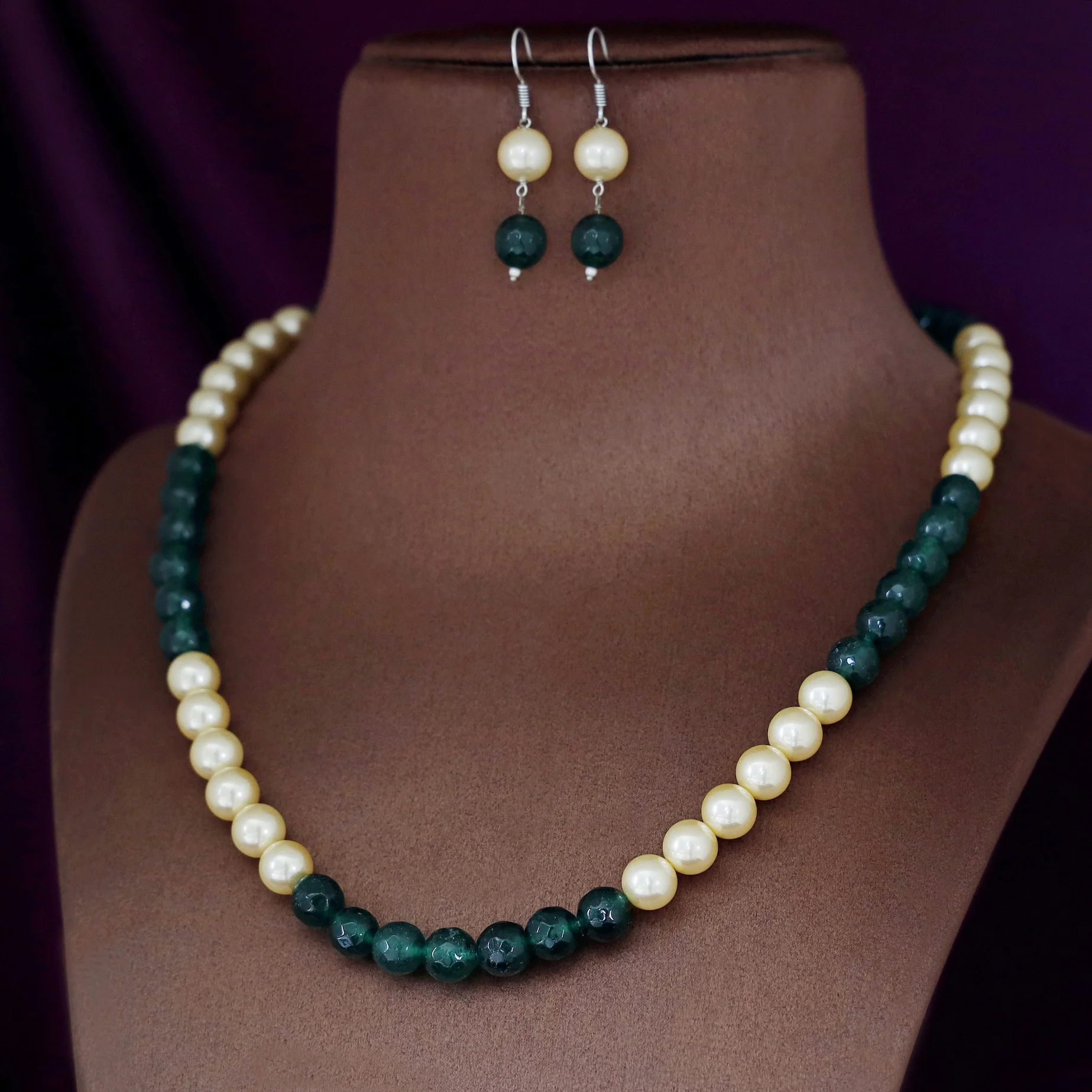 Orbia Pearl Single Layer Neckpiece With Earring - Image 38