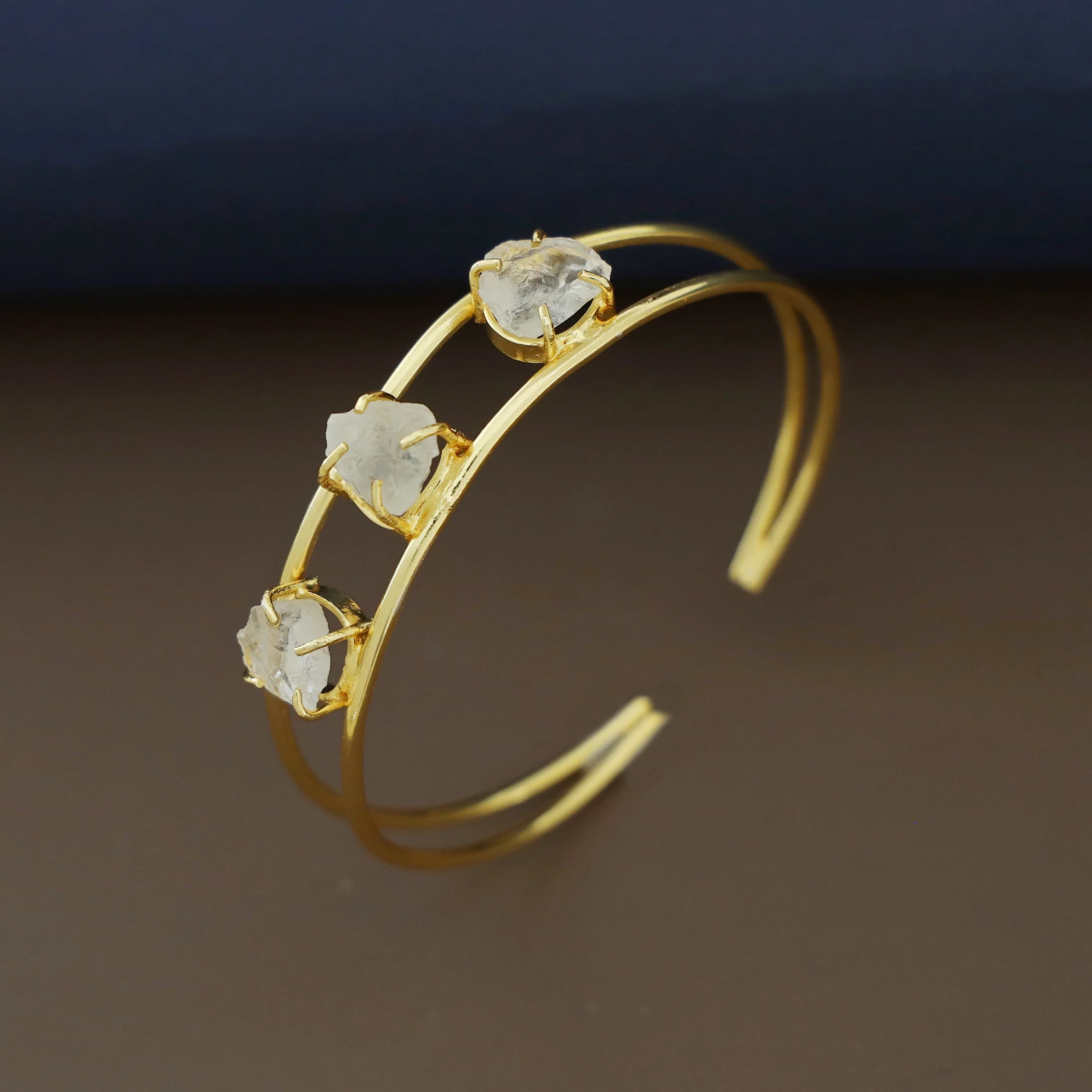 Mawar Tri Raw Stone Claw Bangle - Image 6