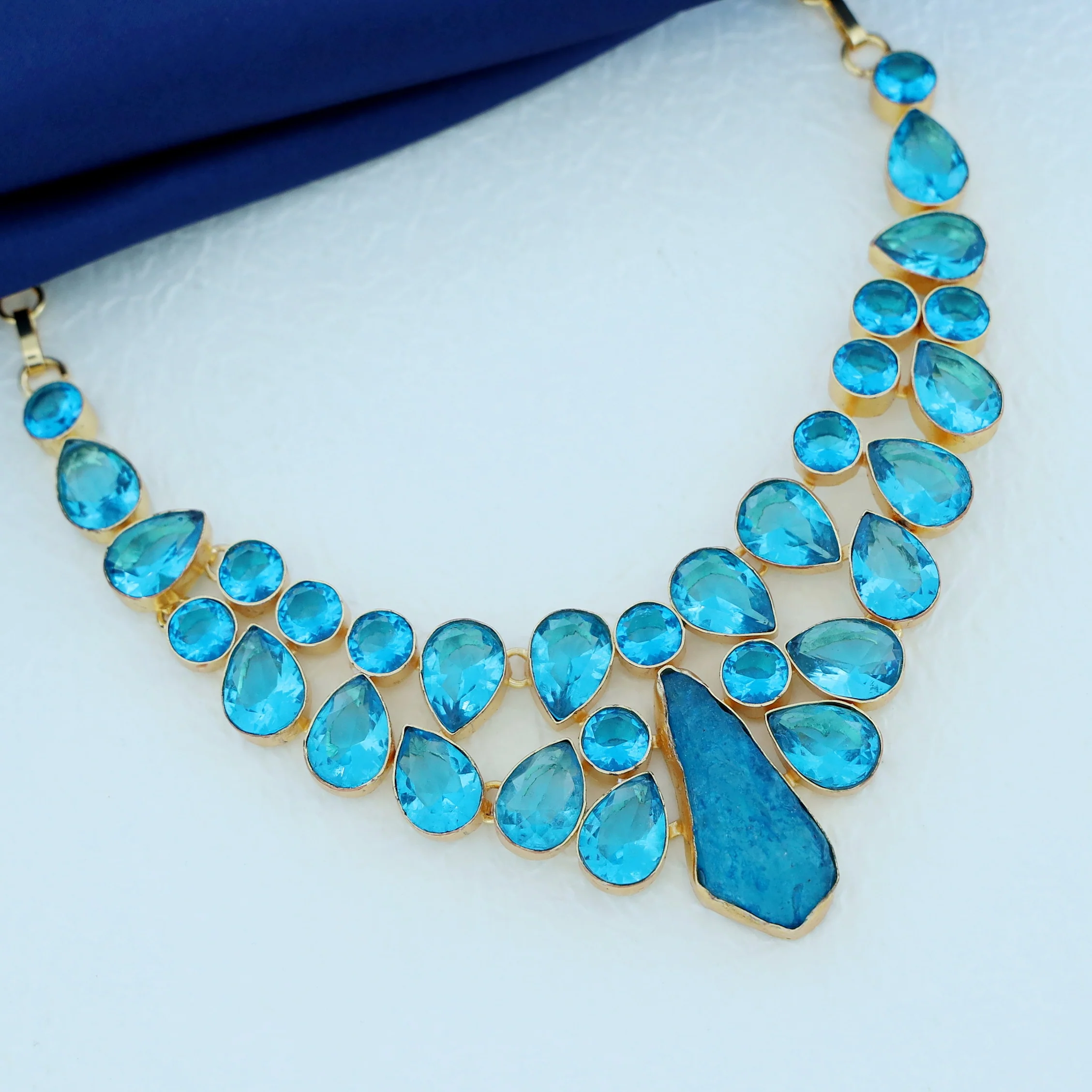Orie Neckpiece - Image 3