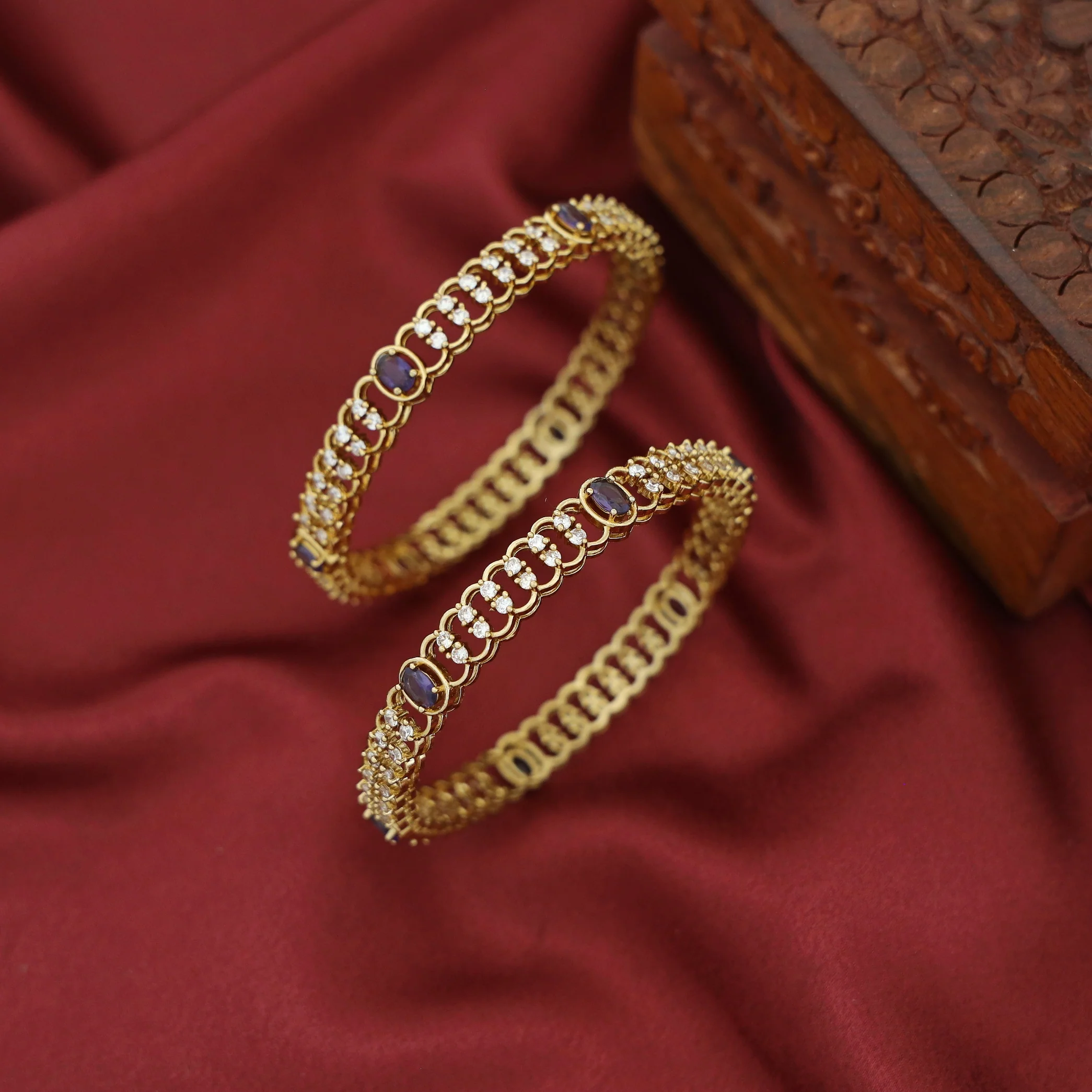 Vismaya Oval AD Stone BangIe (Set Of 2) - Image 3