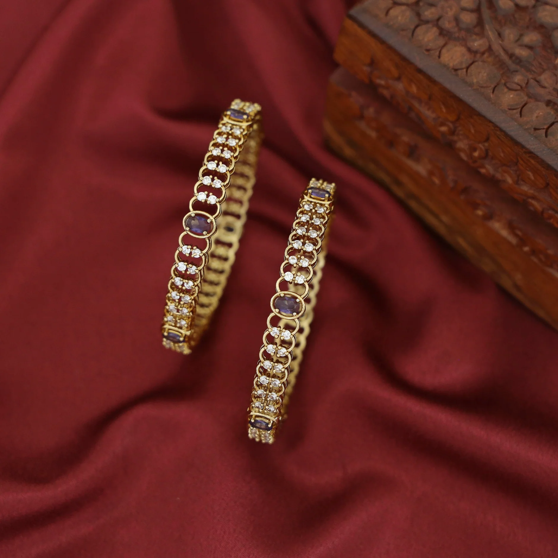 Vismaya Oval AD Stone BangIe (Set Of 2) - Image 5