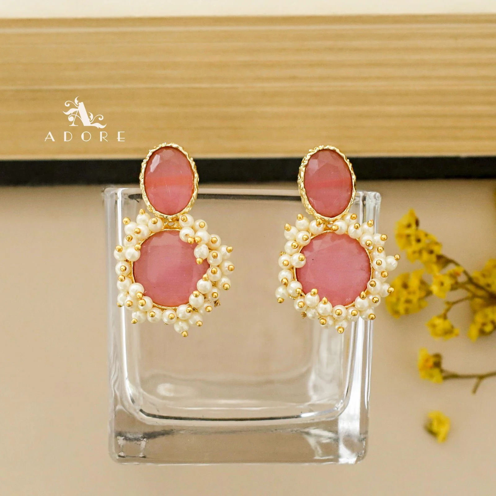 Oval & Round Glossy Cluster Pearl Earring - Image 8