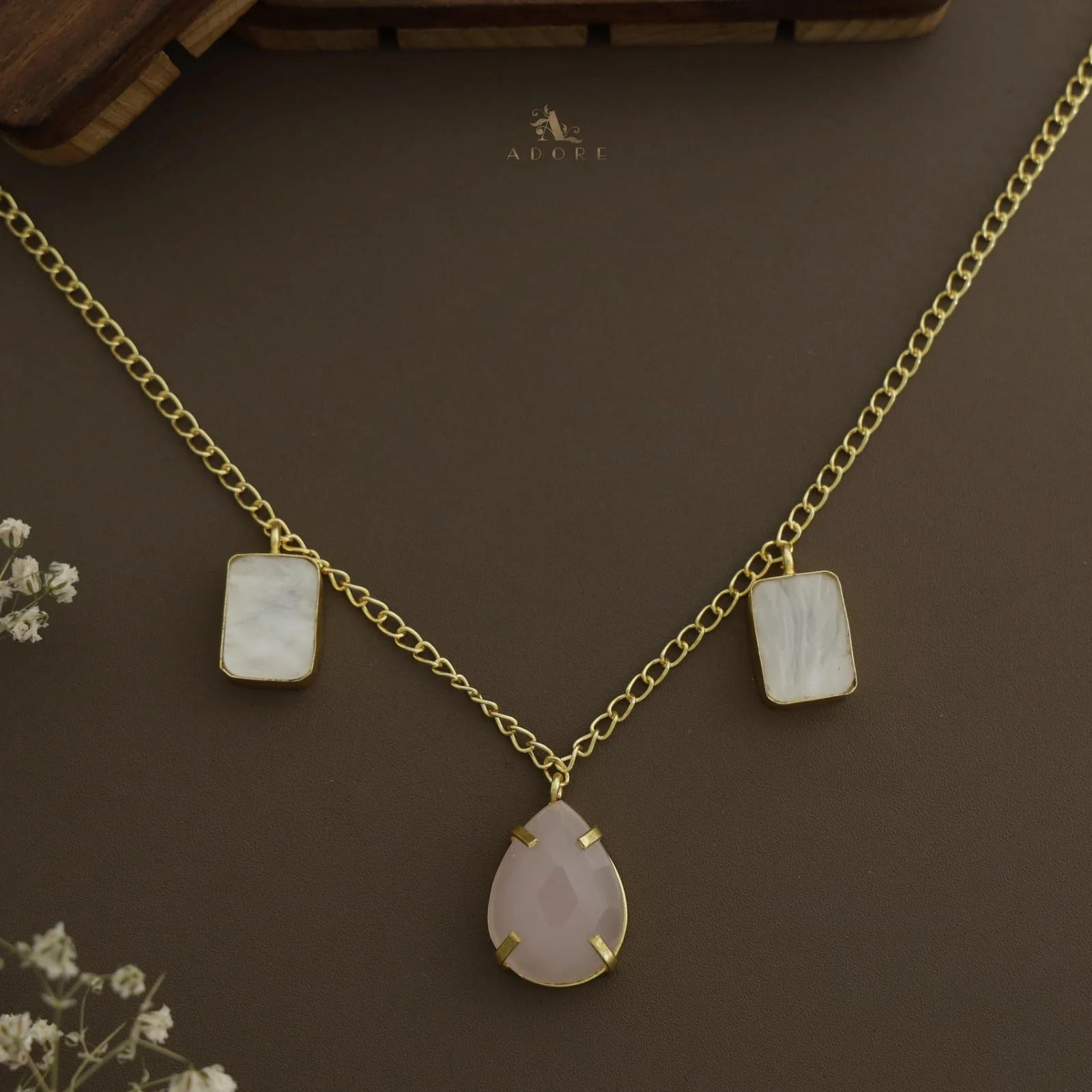 Oviana Glossy Drop & MOP Neckpiece - Image 9