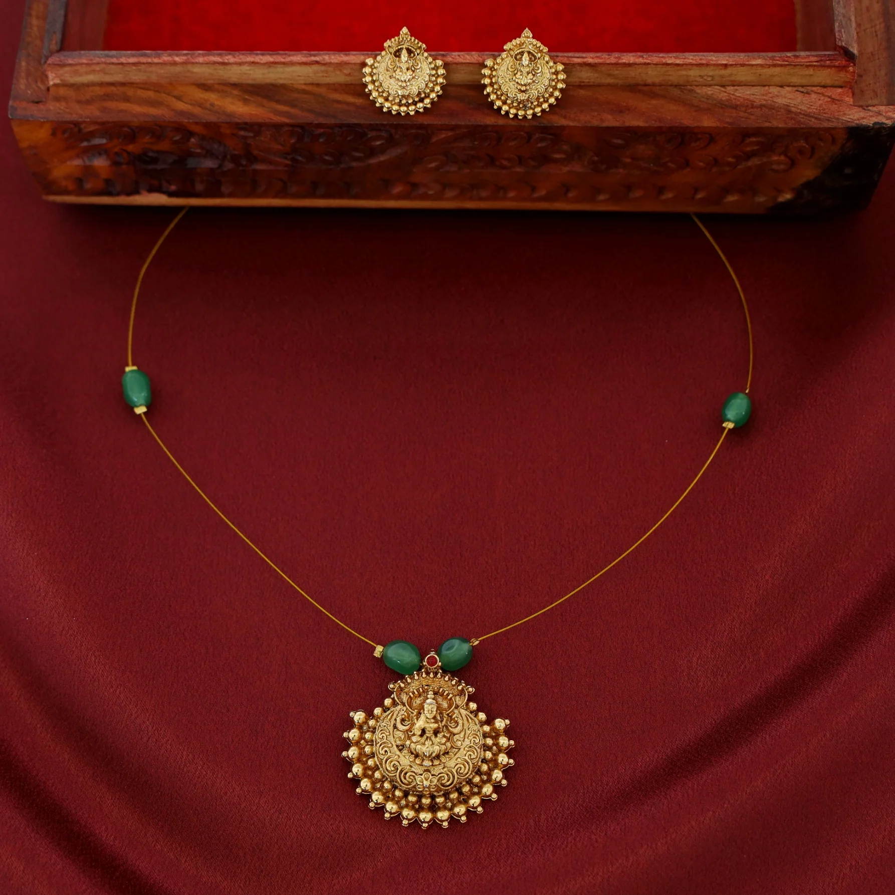 Padmalaya Lakshmi Pendant String Neckpiece With Stud - Image 2
