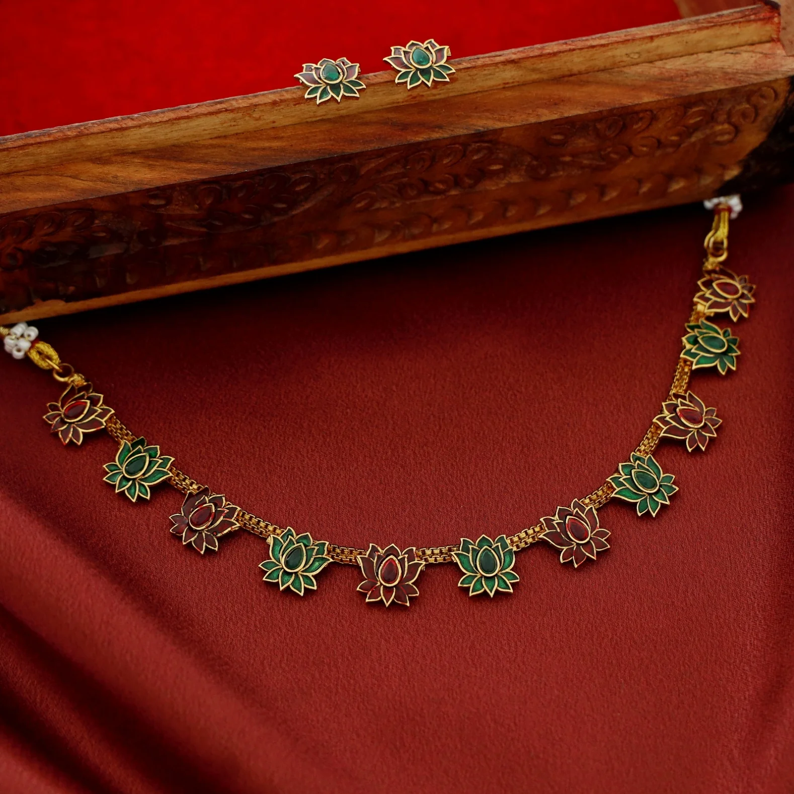 Padmalaya Lotus Short Neckpiece With Earring - Image 6
