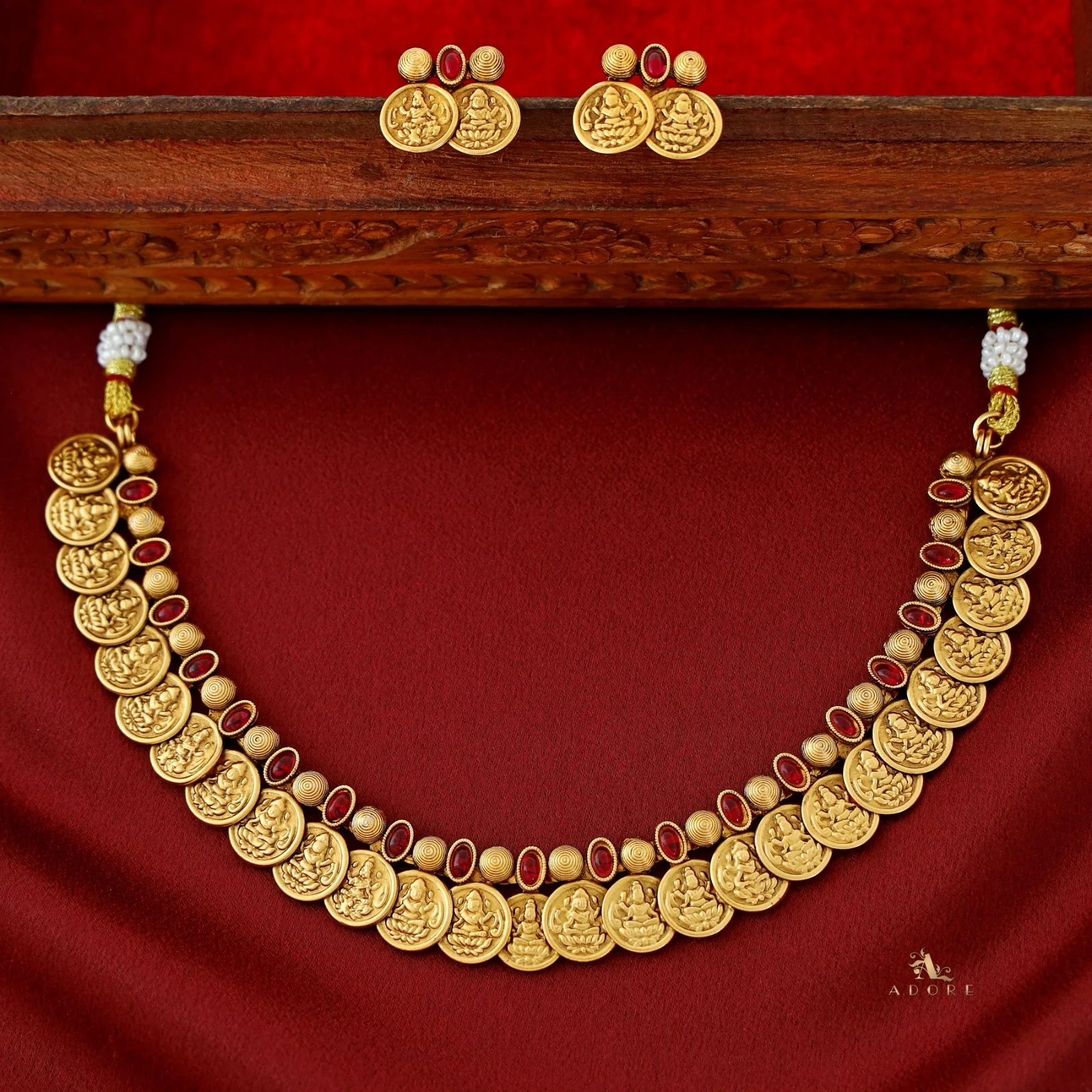 Padmamalini Kashi Lakshmi Neckpiece With Earring - Image 5