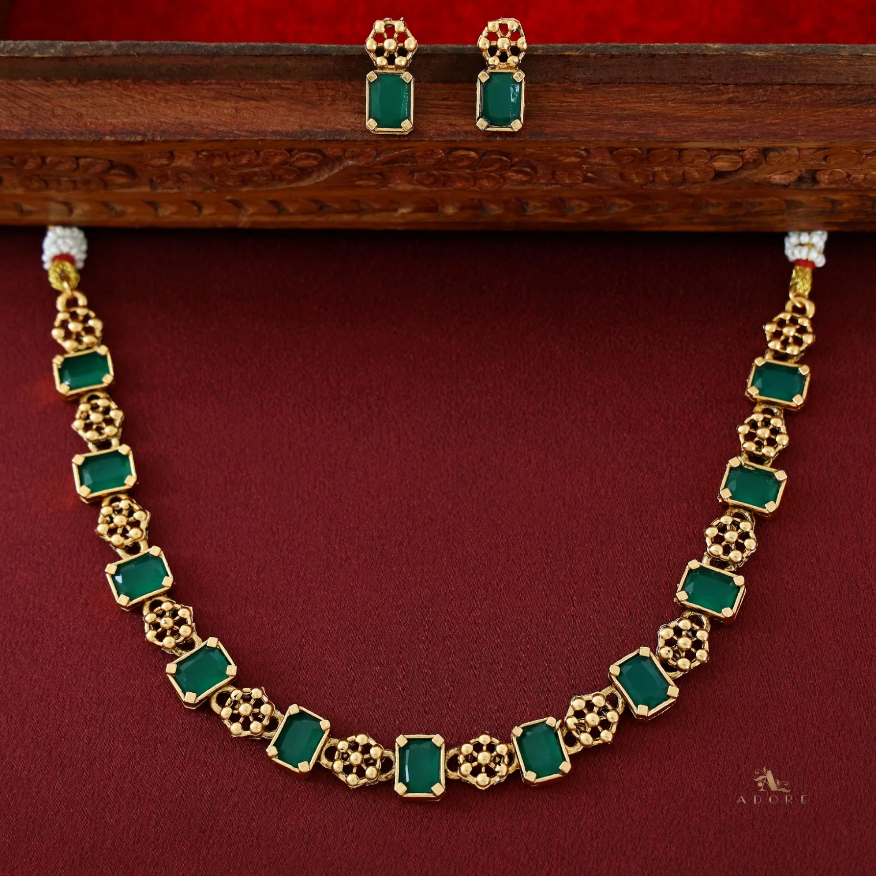 Padmavati Flower Rectangle Glossy Short Neckpiece with Earring - Image 2