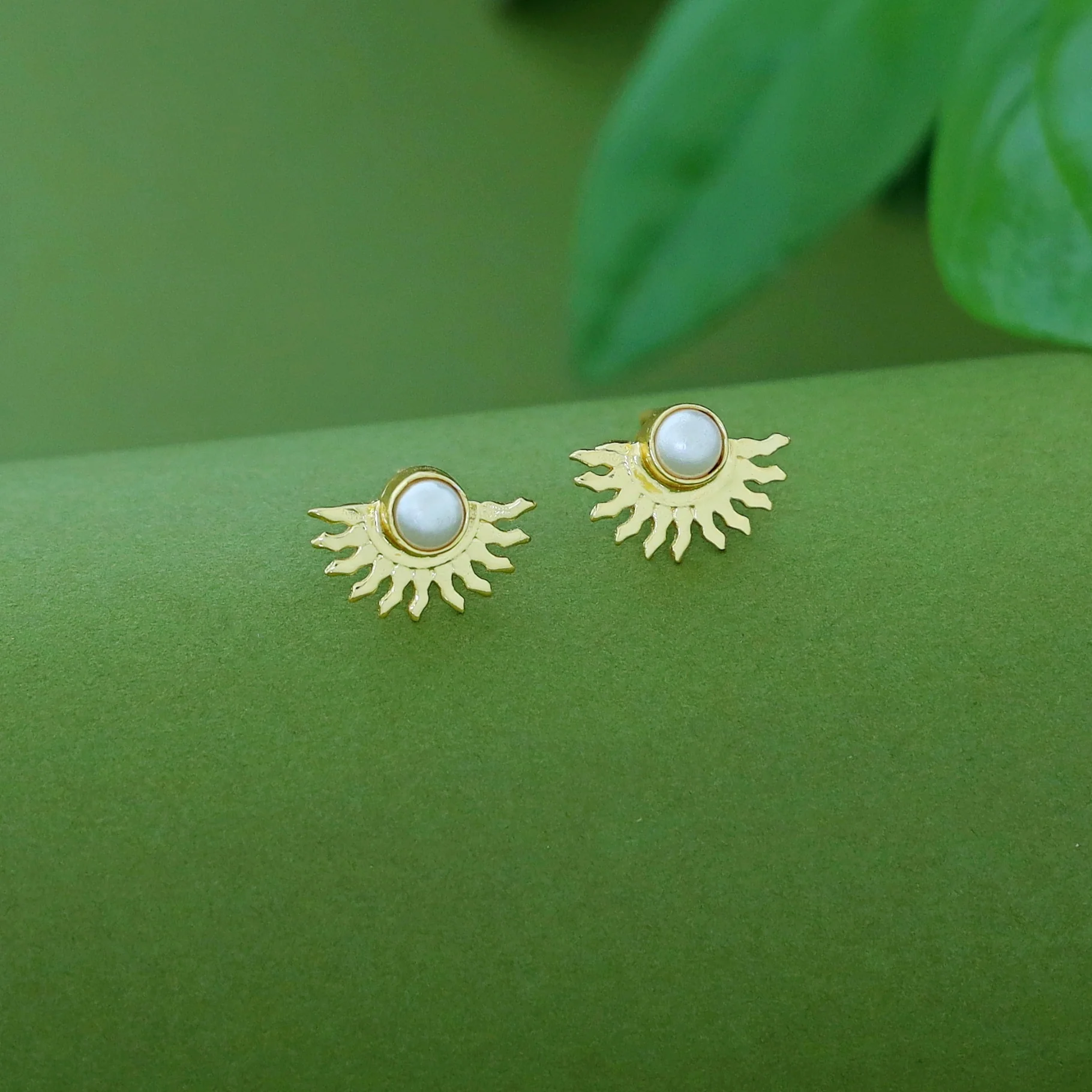 Padmini Half Sun Glossy Earring - Image 4