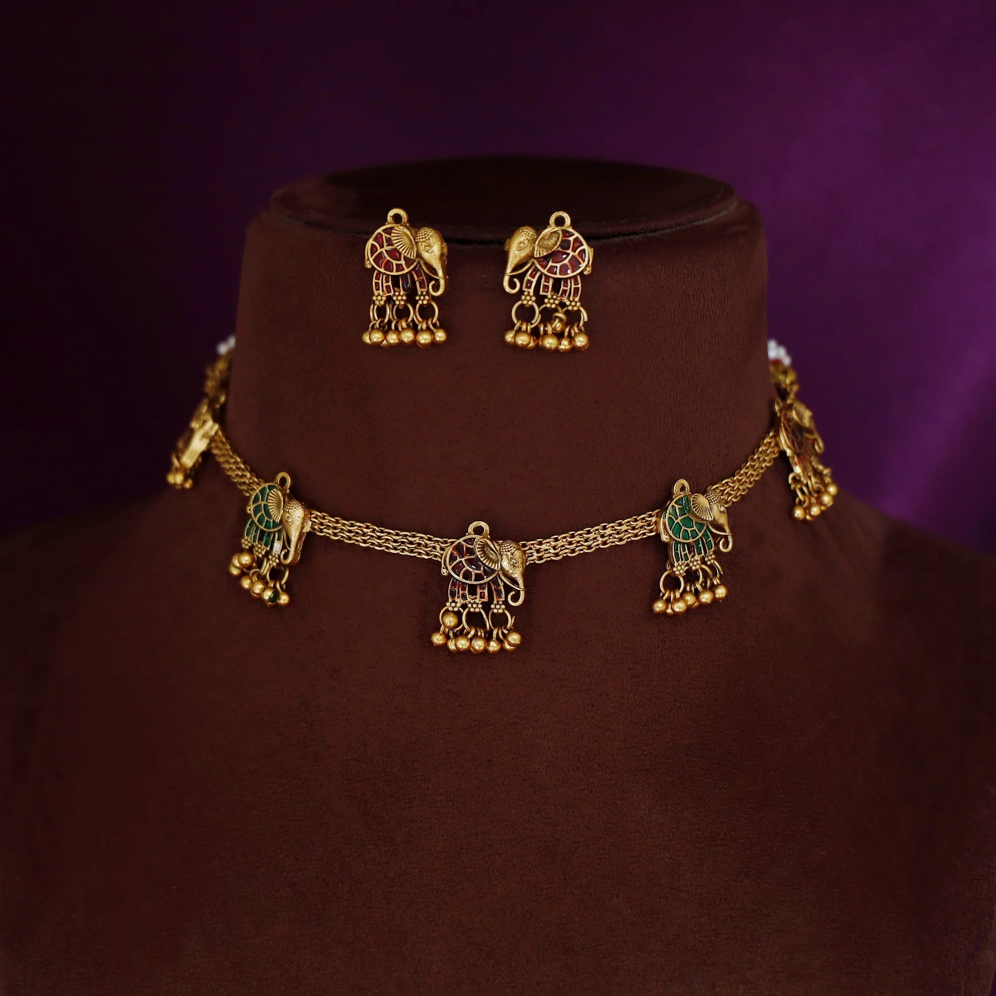 Pallavini 5 Airavat Choker/Short Neckpiece With Earring - Image 2