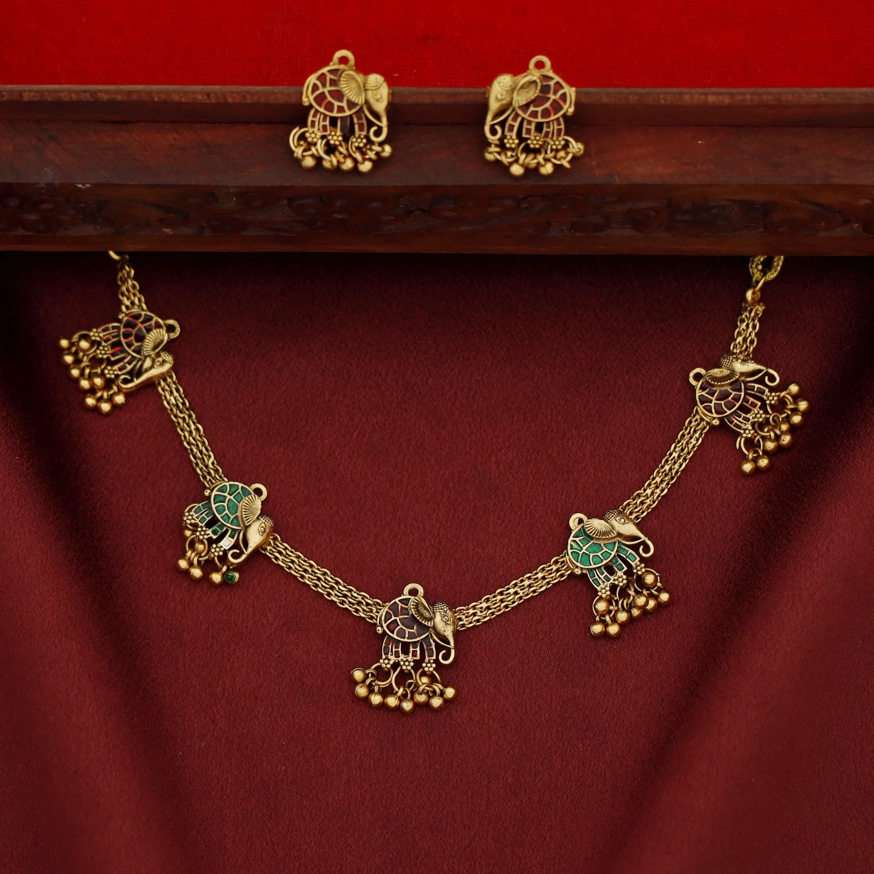 Pallavini 5 Airavat Choker/Short Neckpiece With Earring - Image 6