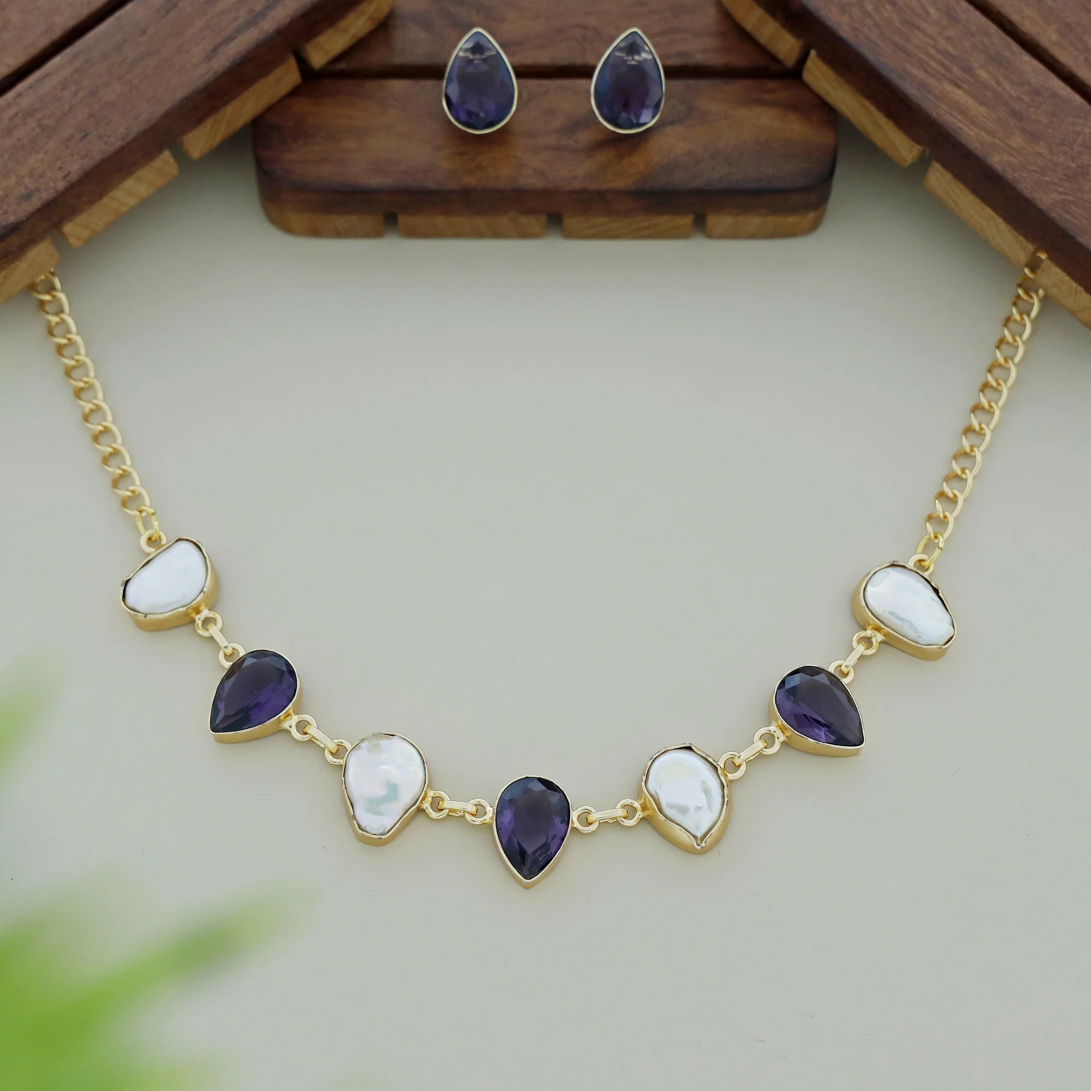 Papillon Baroque Neckpiece With Earring - Image 6