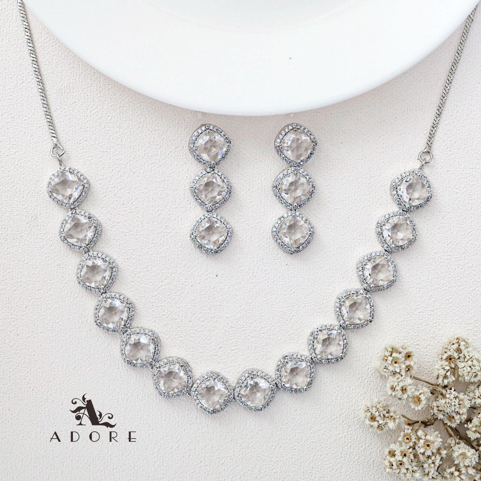 Parineeti Silver Glossy AD Neckpiece With Earring - Image 12