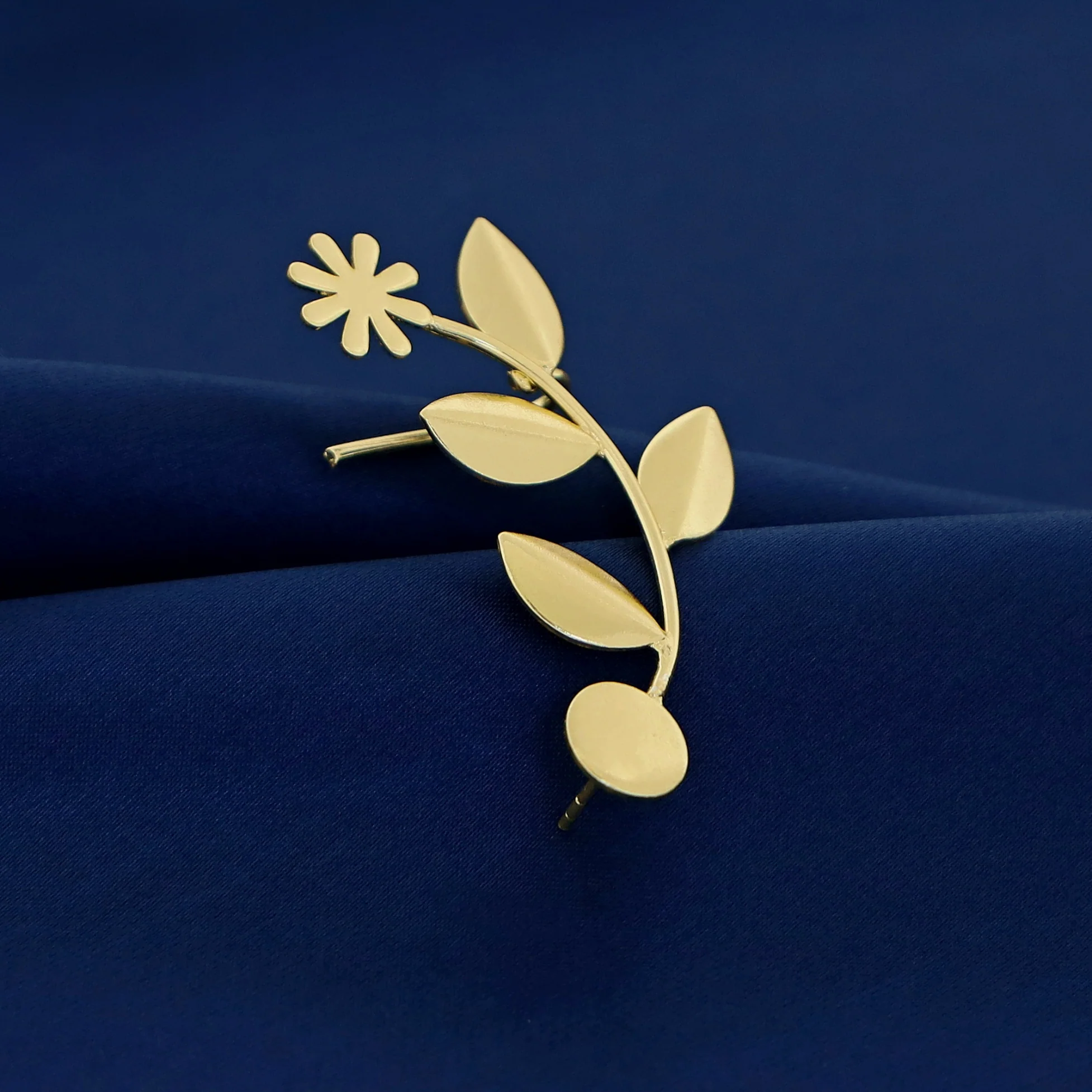 Parisha Golden Flower Medium Leaf Ear-Cuff (Single Piece) - Image 5