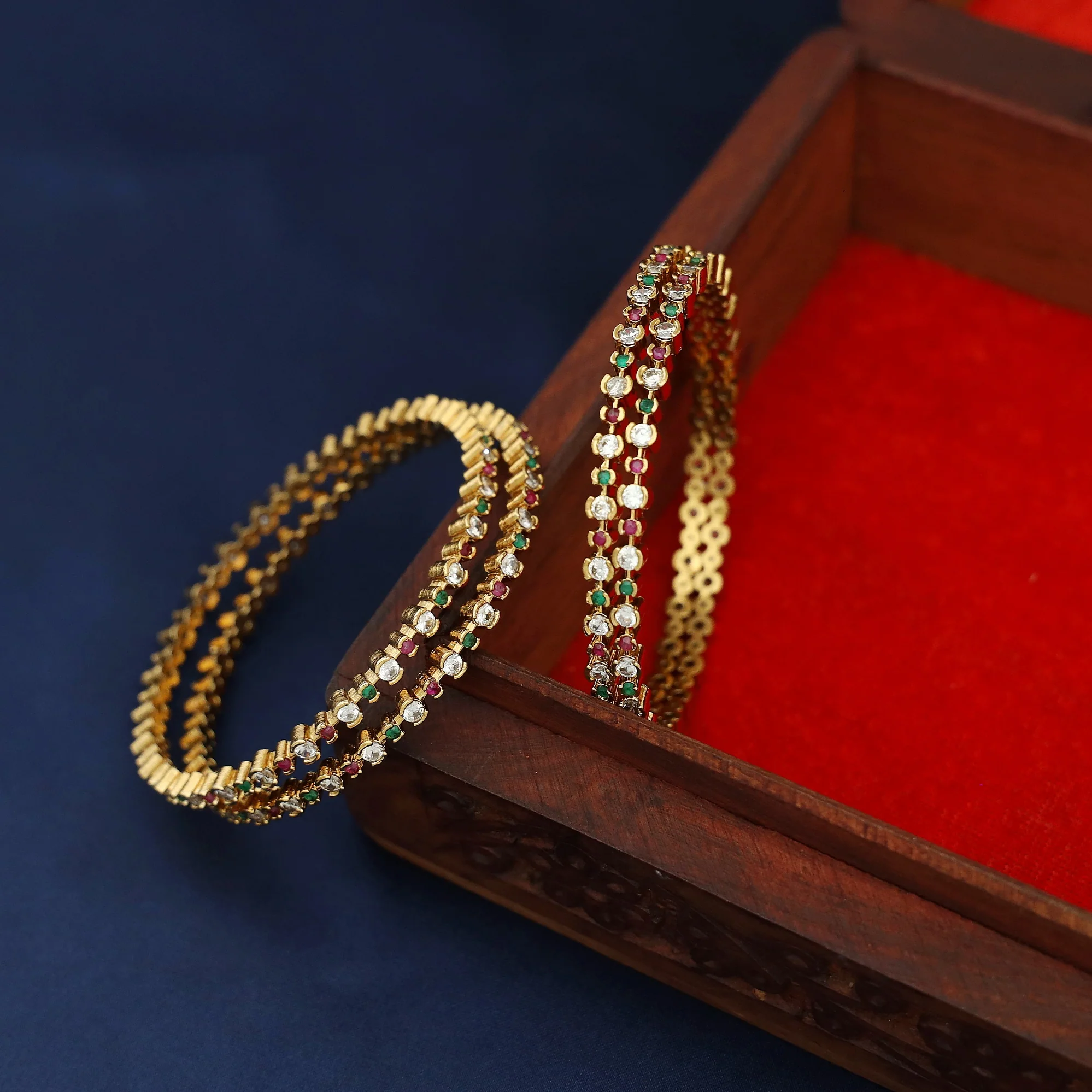 Pavanika Glossy Stone Bangle (Set Of 4) - Image 4