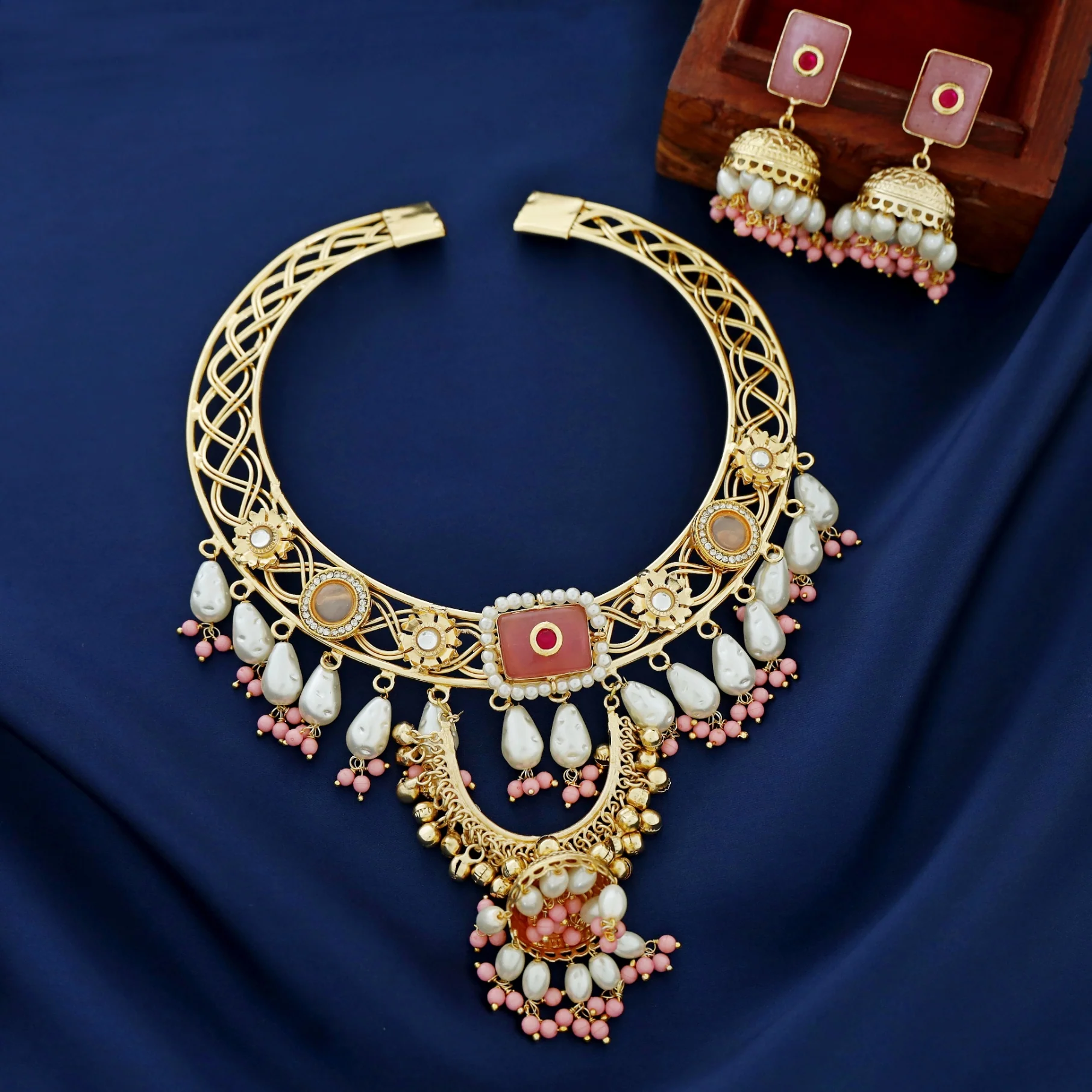 Barnali Pearl Beaded Ghungroo Jhumka Neckcuff With Earring - Image 3