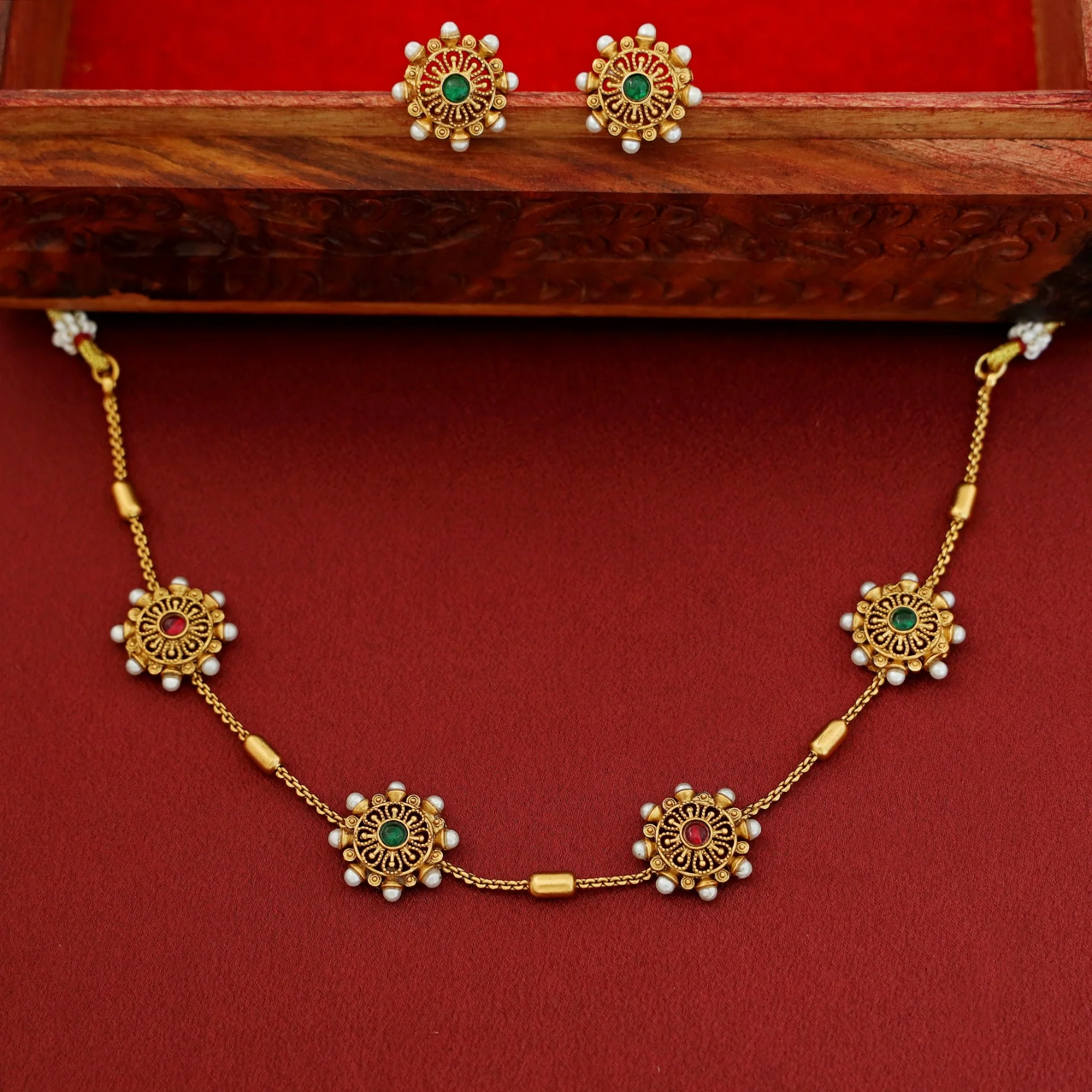 Pearl Floral Maheera Choker with Stud - Image 10
