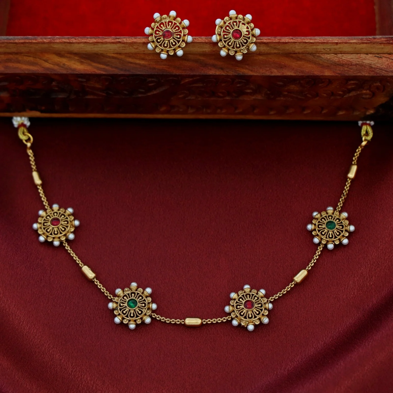 Pearl Floral Maheera Choker with Stud - Image 4