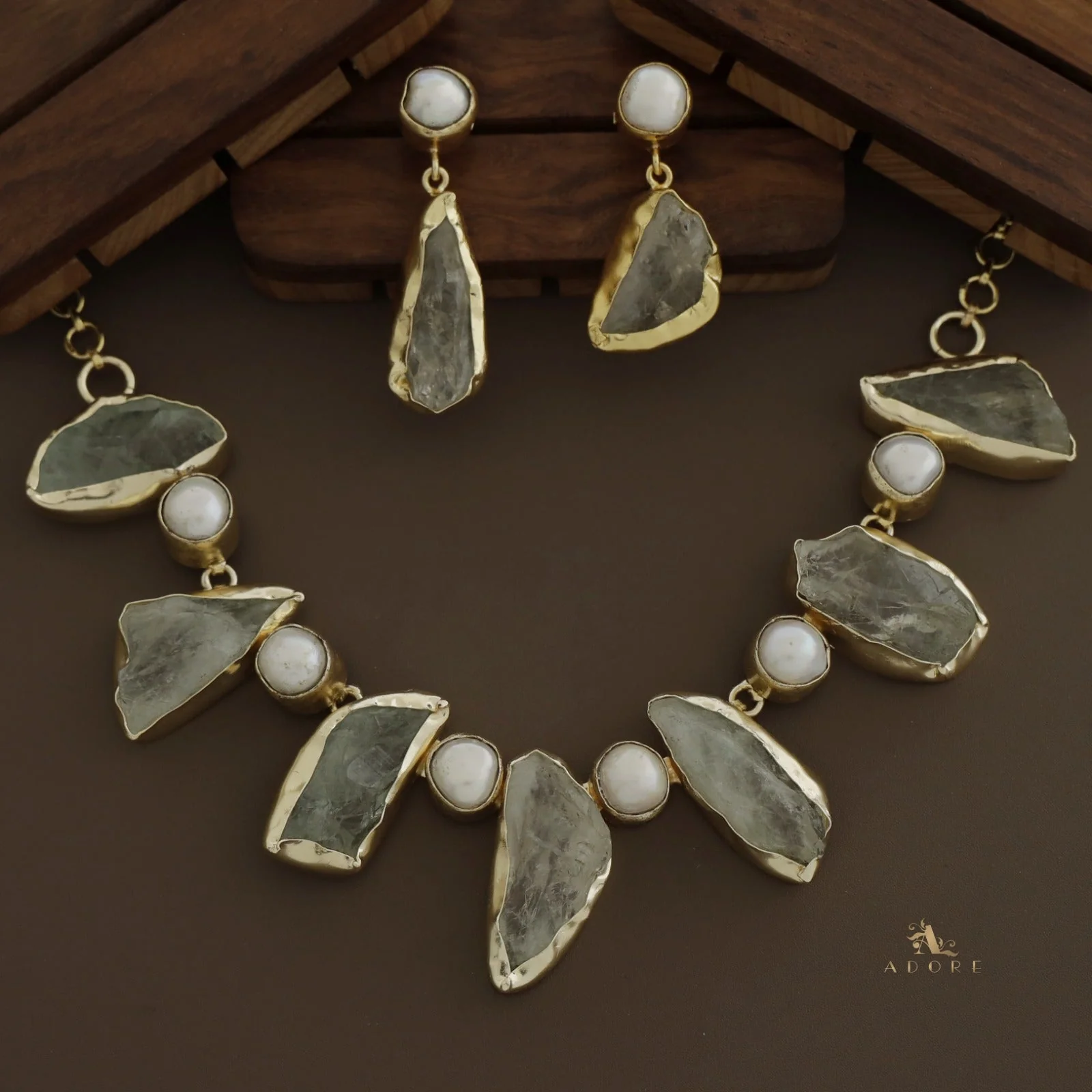 Pegasus Rugged Stone Neckpiece With Earring - Image 35