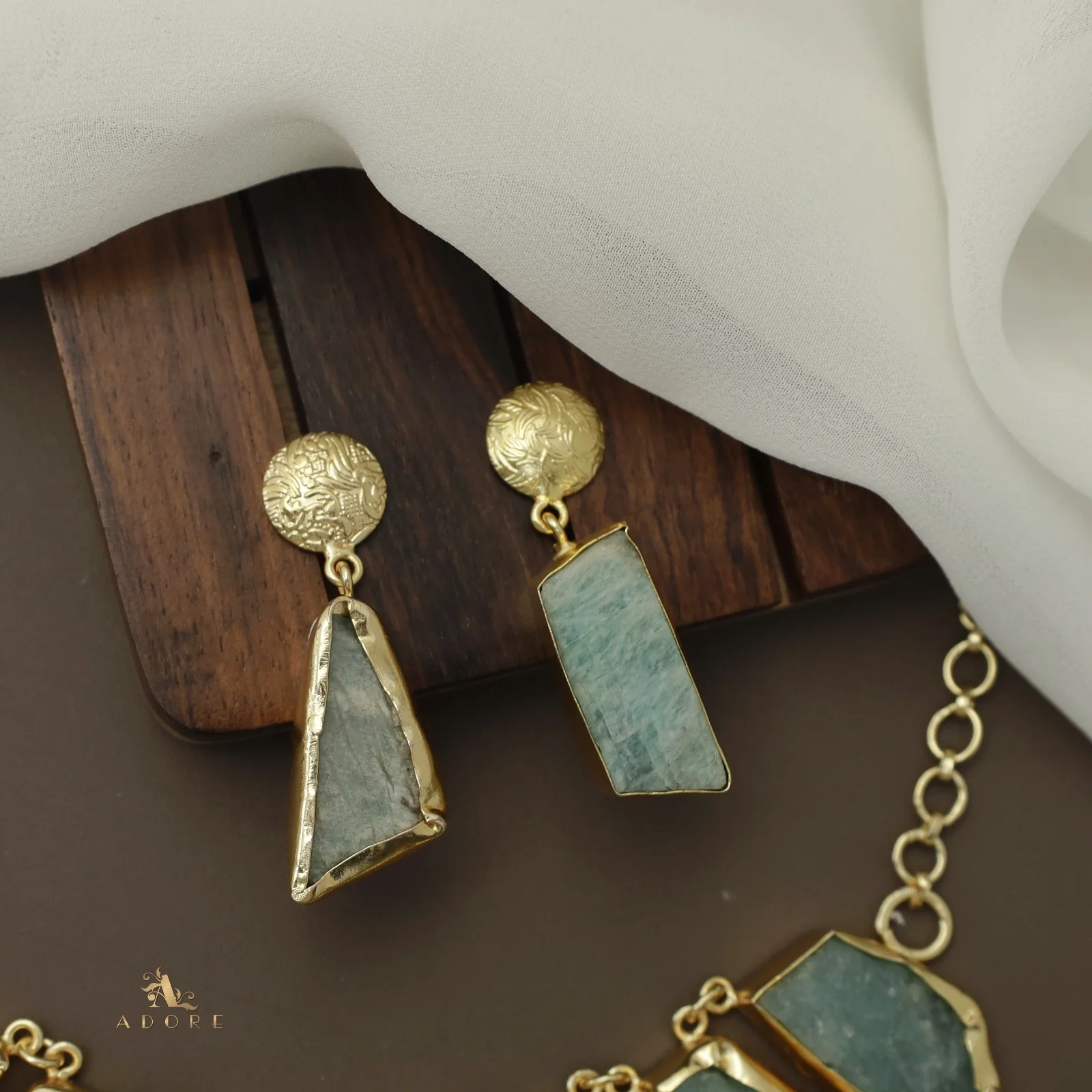 Piera Raw Stone Neckpiece With Earring - Image 21