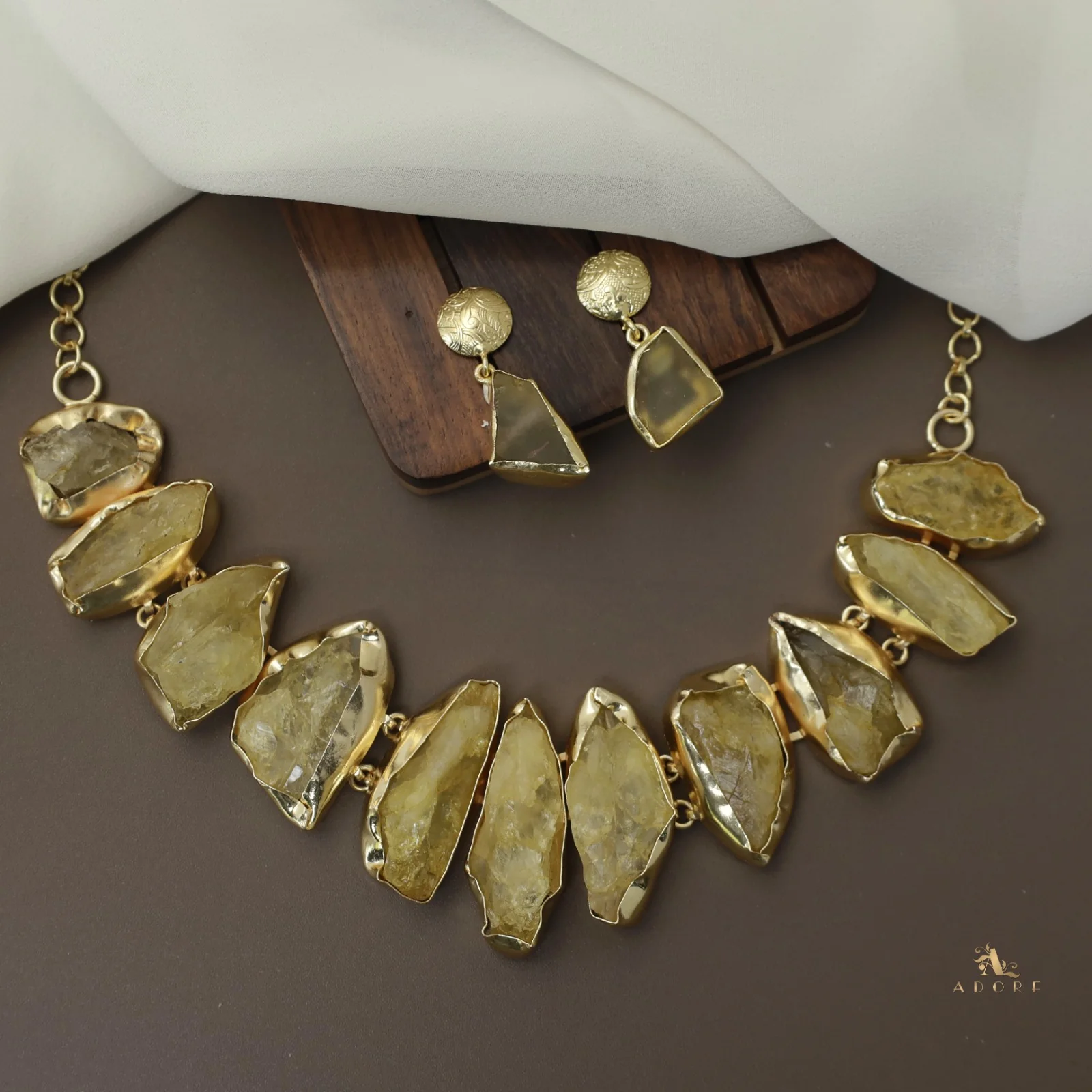 Piera Raw Stone Neckpiece With Earring - Image 22