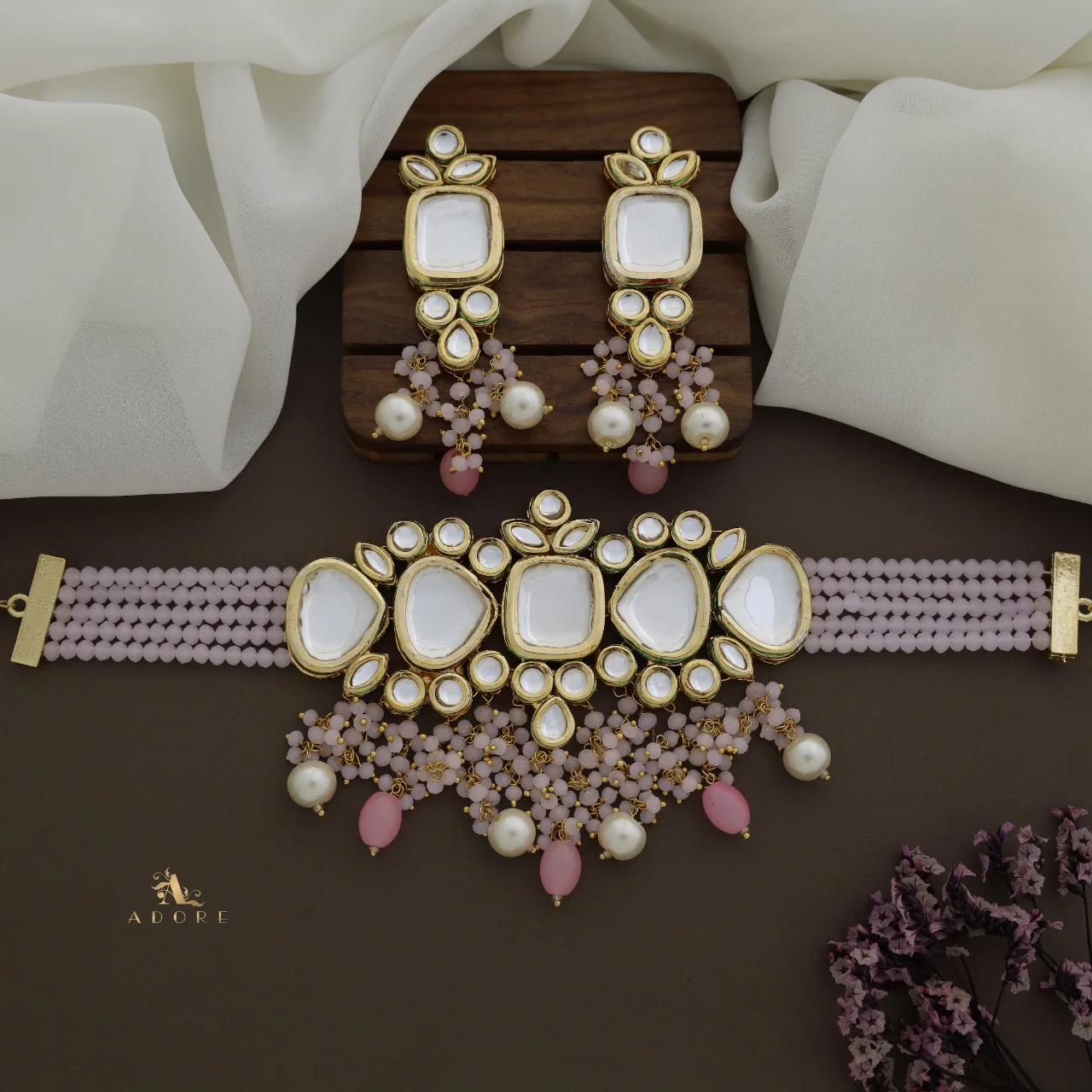 Abhigna Kundan Choker With Earring - Image 6
