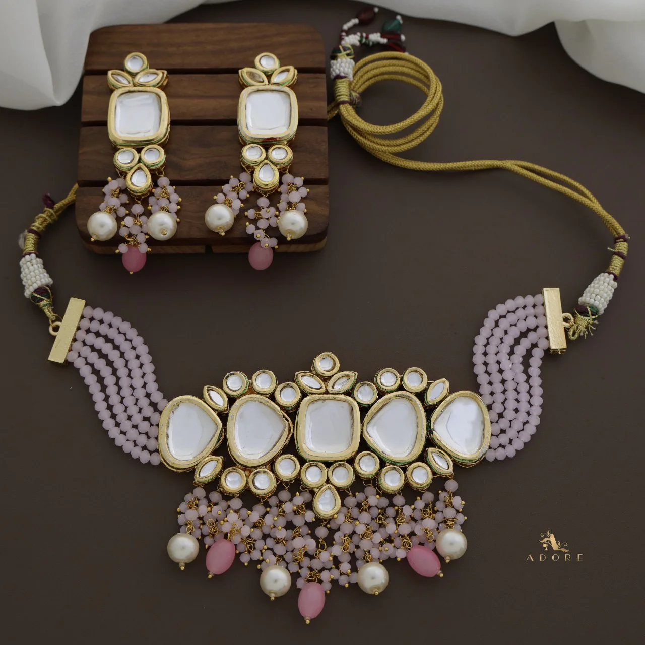 Abhigna Kundan Choker With Earring - Image 7