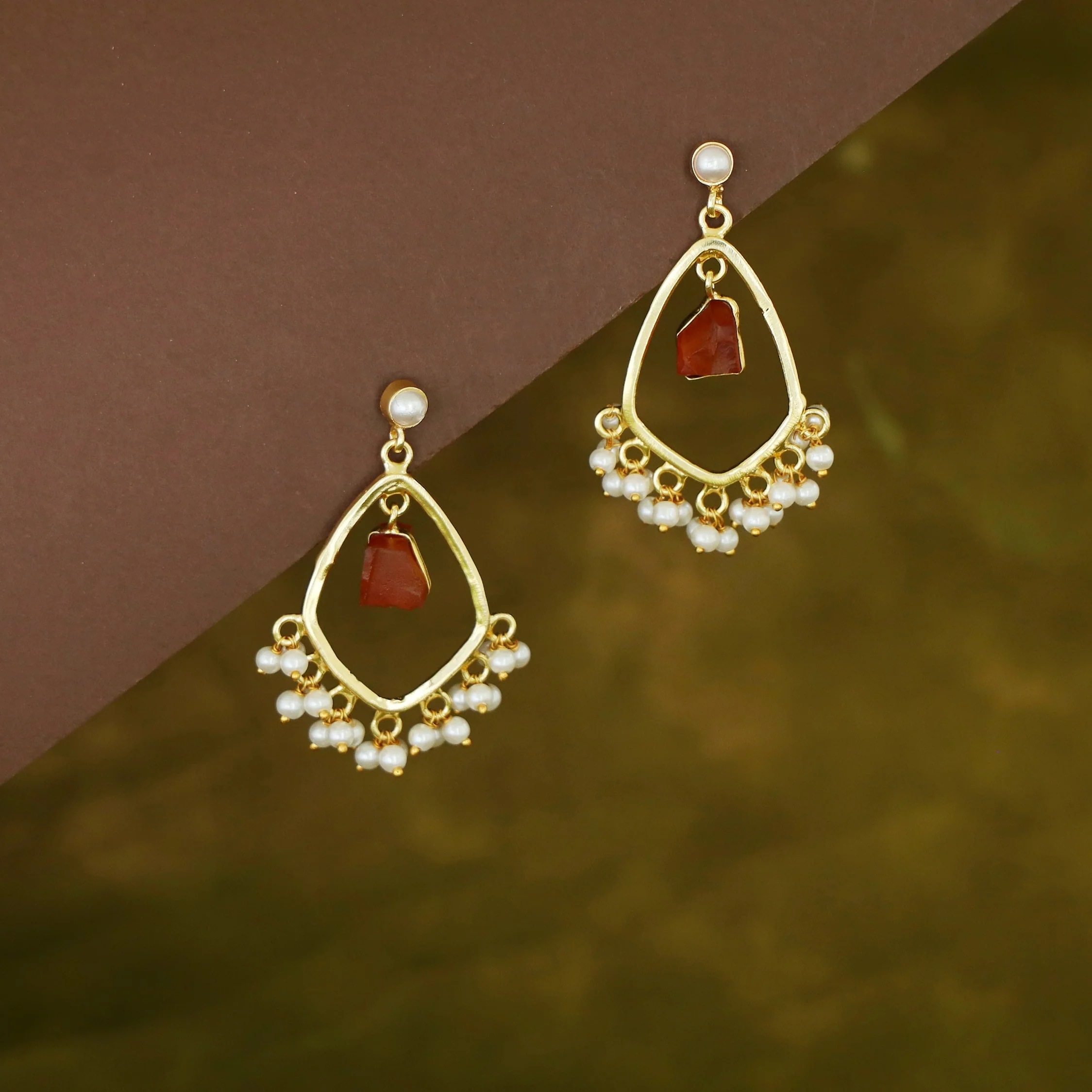 Posy Cluster Pearl Hanging Raw Stone Earring - Image 2