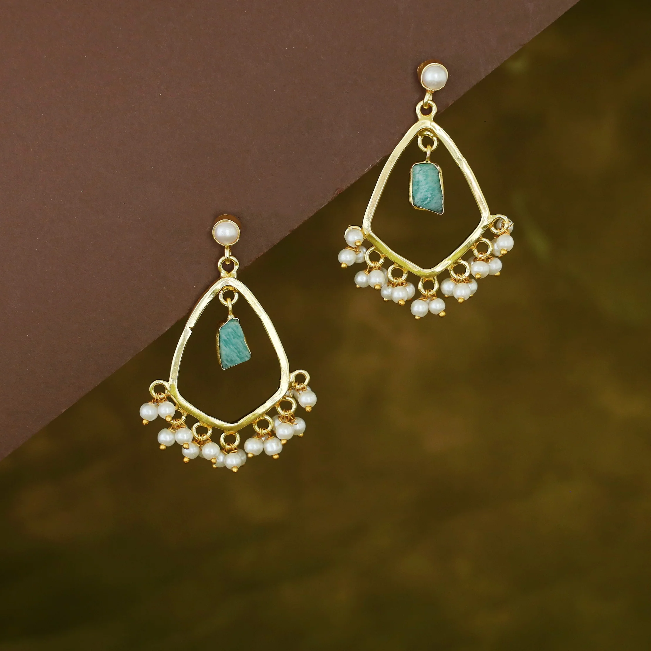 Posy Cluster Pearl Hanging Raw Stone Earring - Image 3