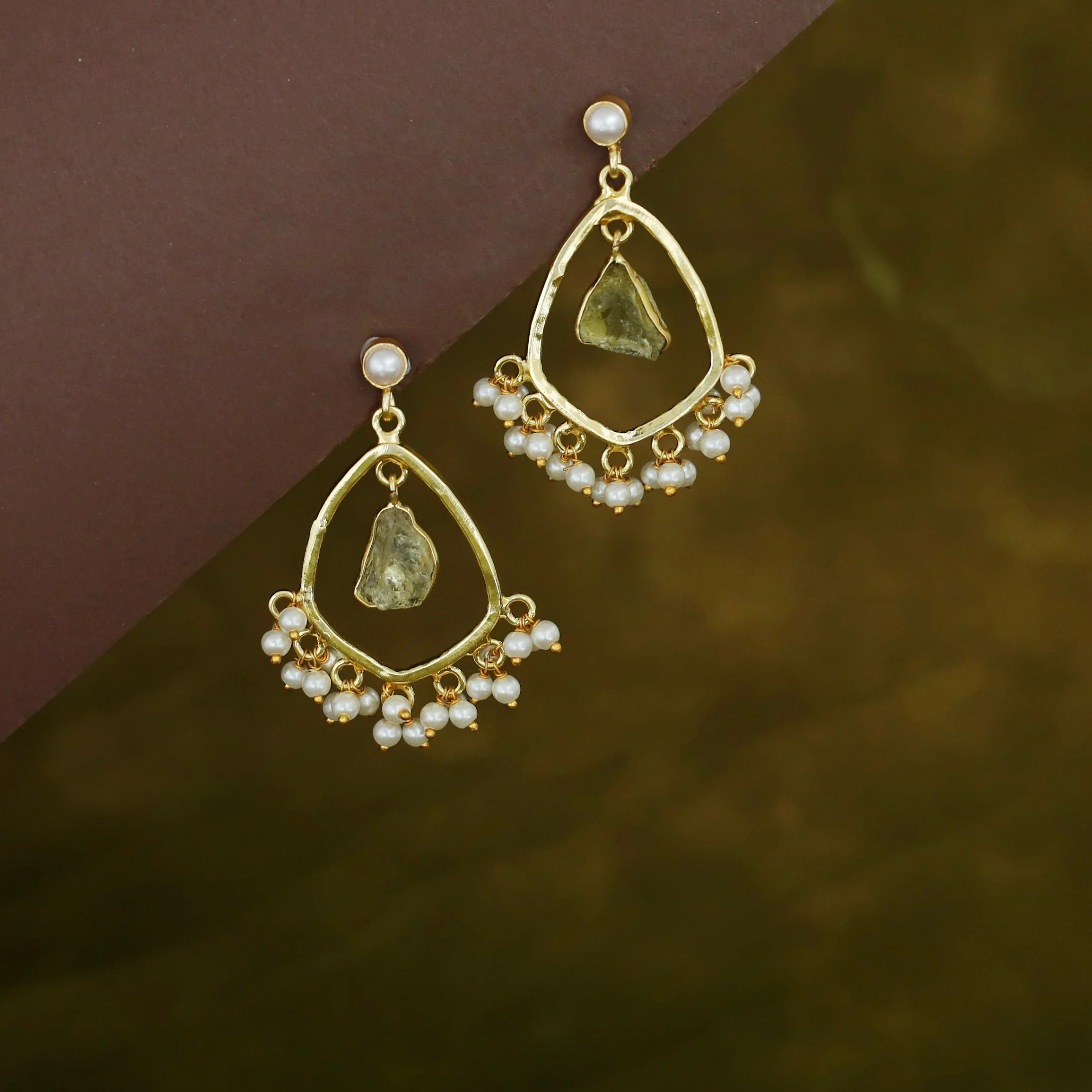 Posy Cluster Pearl Hanging Raw Stone Earring - Image 5