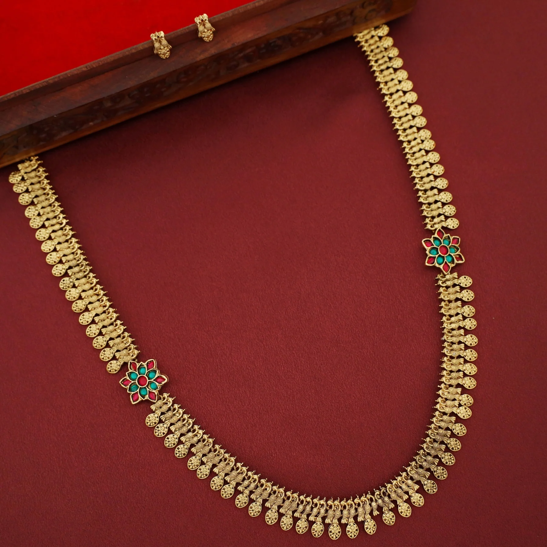 Pranava Dual Flower Mayura Long Haram With Stud - Image 3
