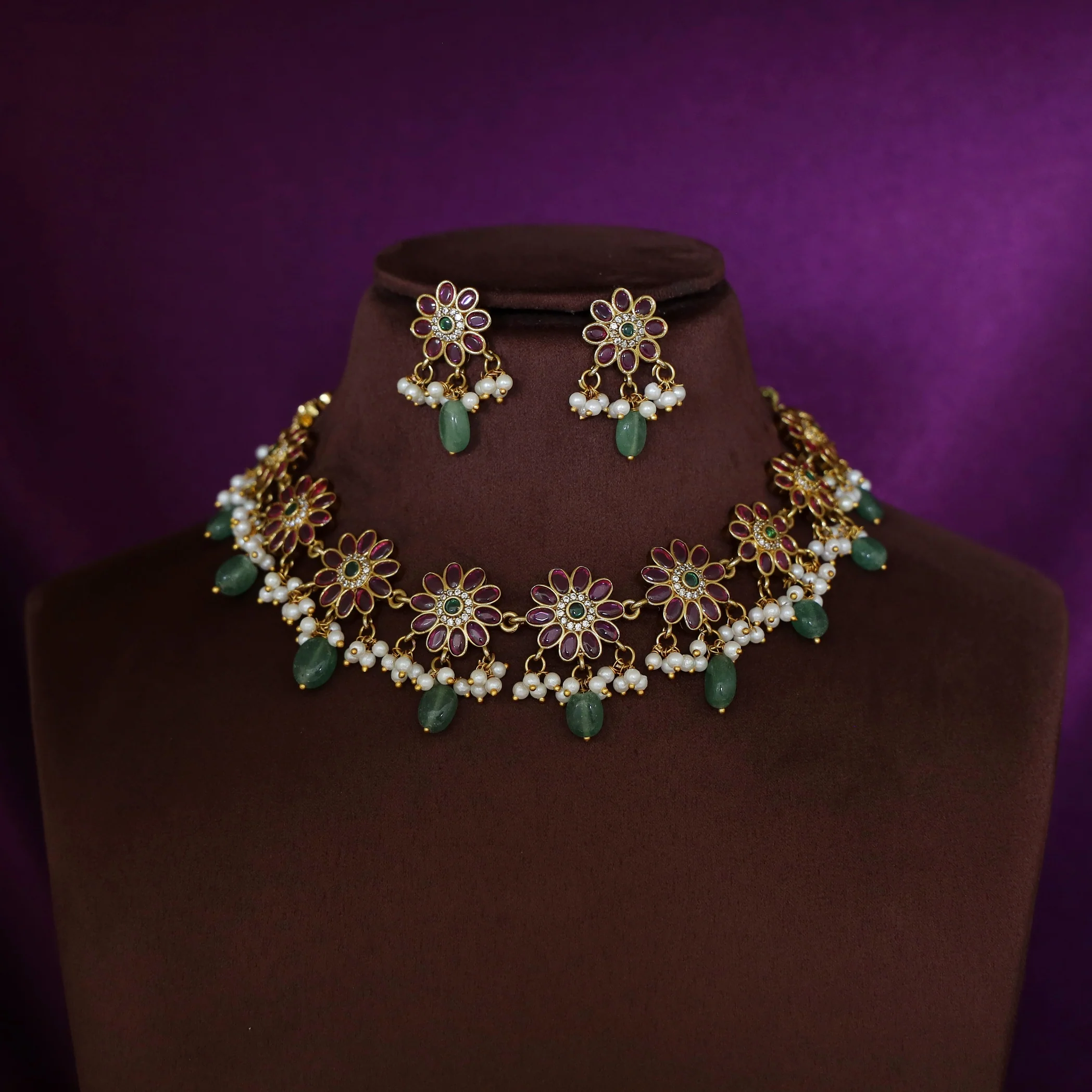 Prarthana Floral Pearl Beaded Short Neckpiece With Earring - Image 4