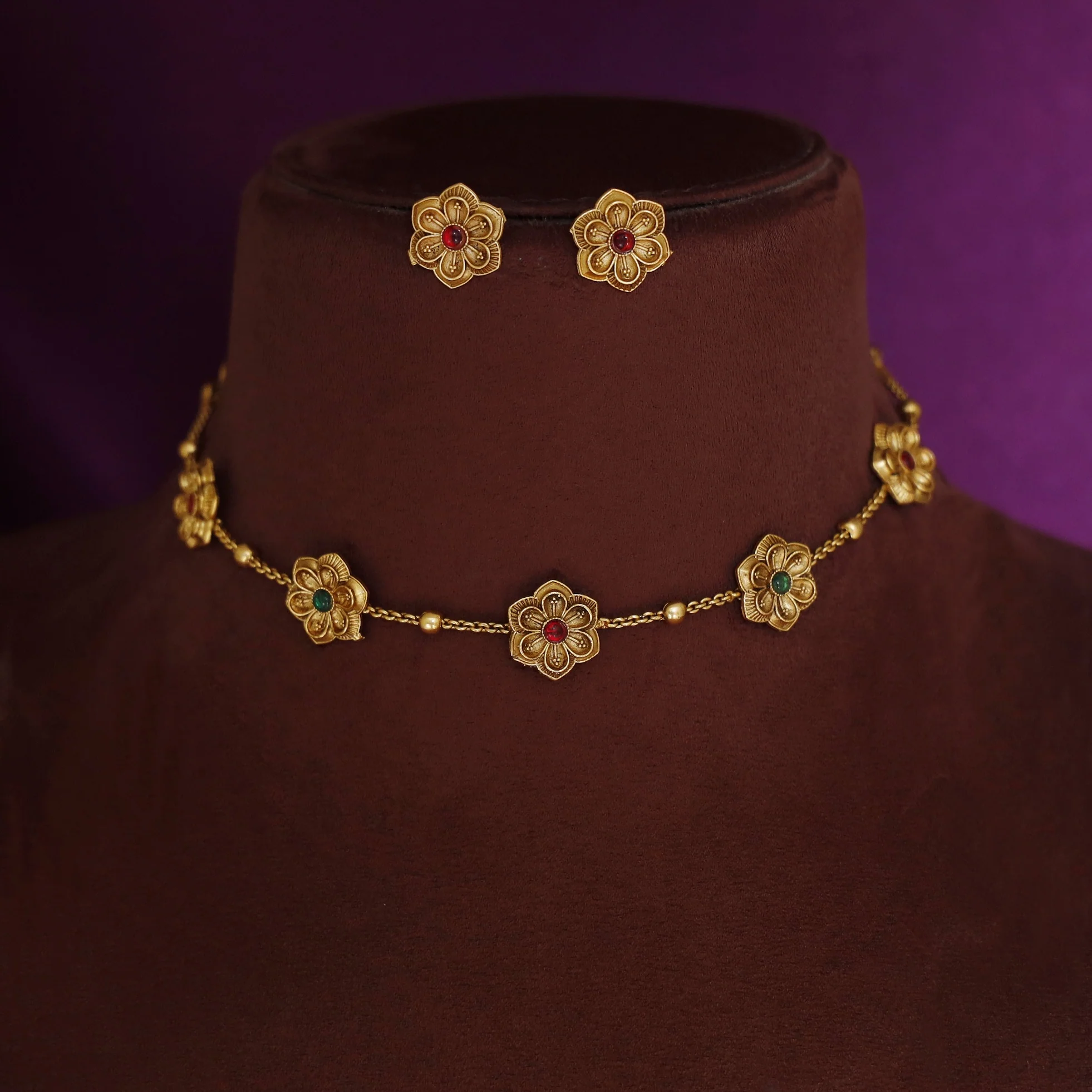 Prathima 5 Flower Golden Ball Choker With Earring - Image 2
