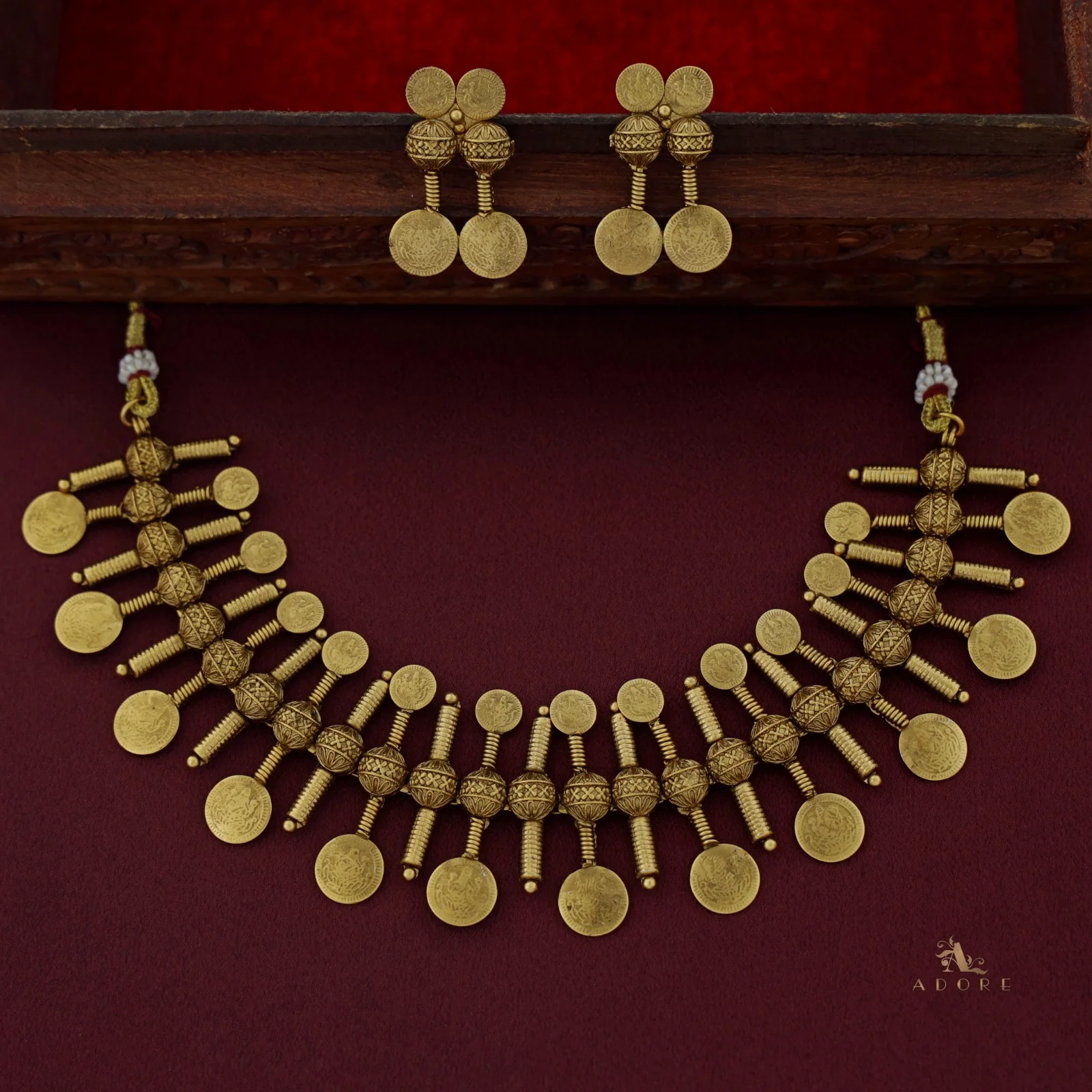 Prayana 2 Side kashi Choker / Short Neckpiece With Earring - Image 3