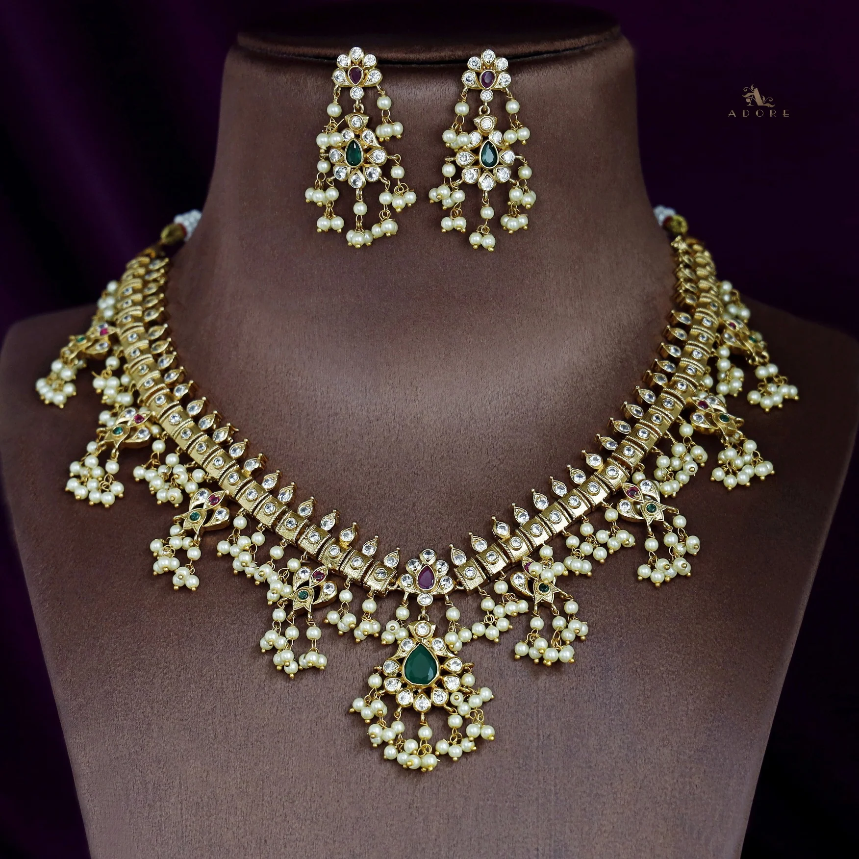 Premium Apsara Pearl Bridal Short Neckpiece With Earring - Image 4