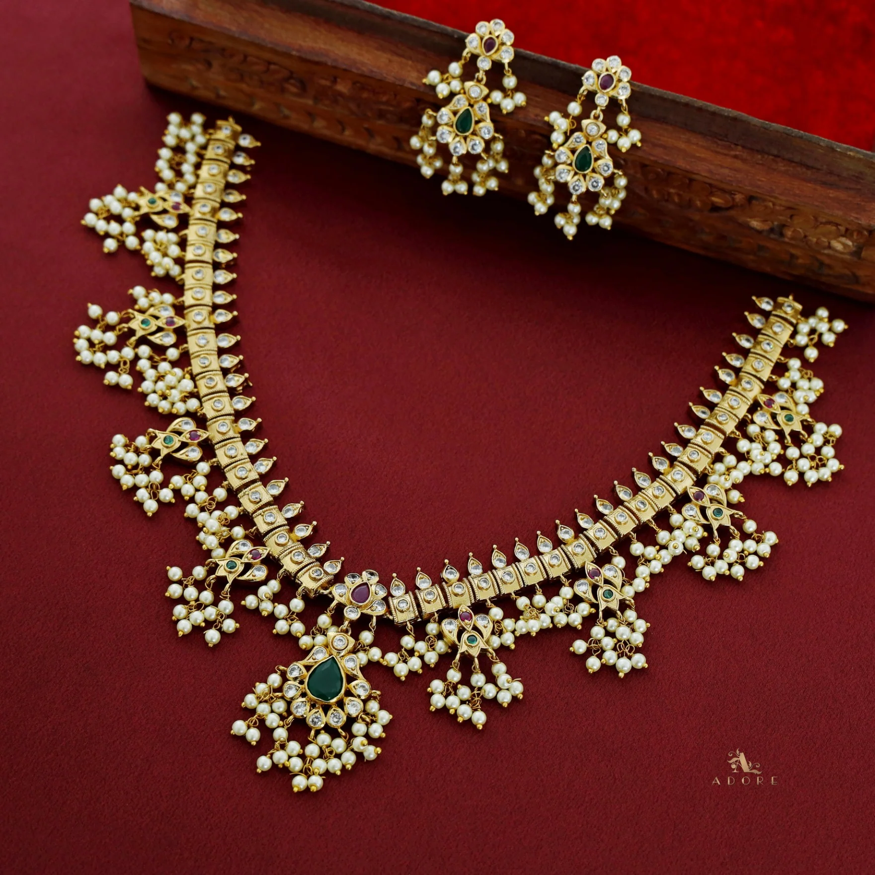 Premium Apsara Pearl Bridal Short Neckpiece With Earring - Image 5