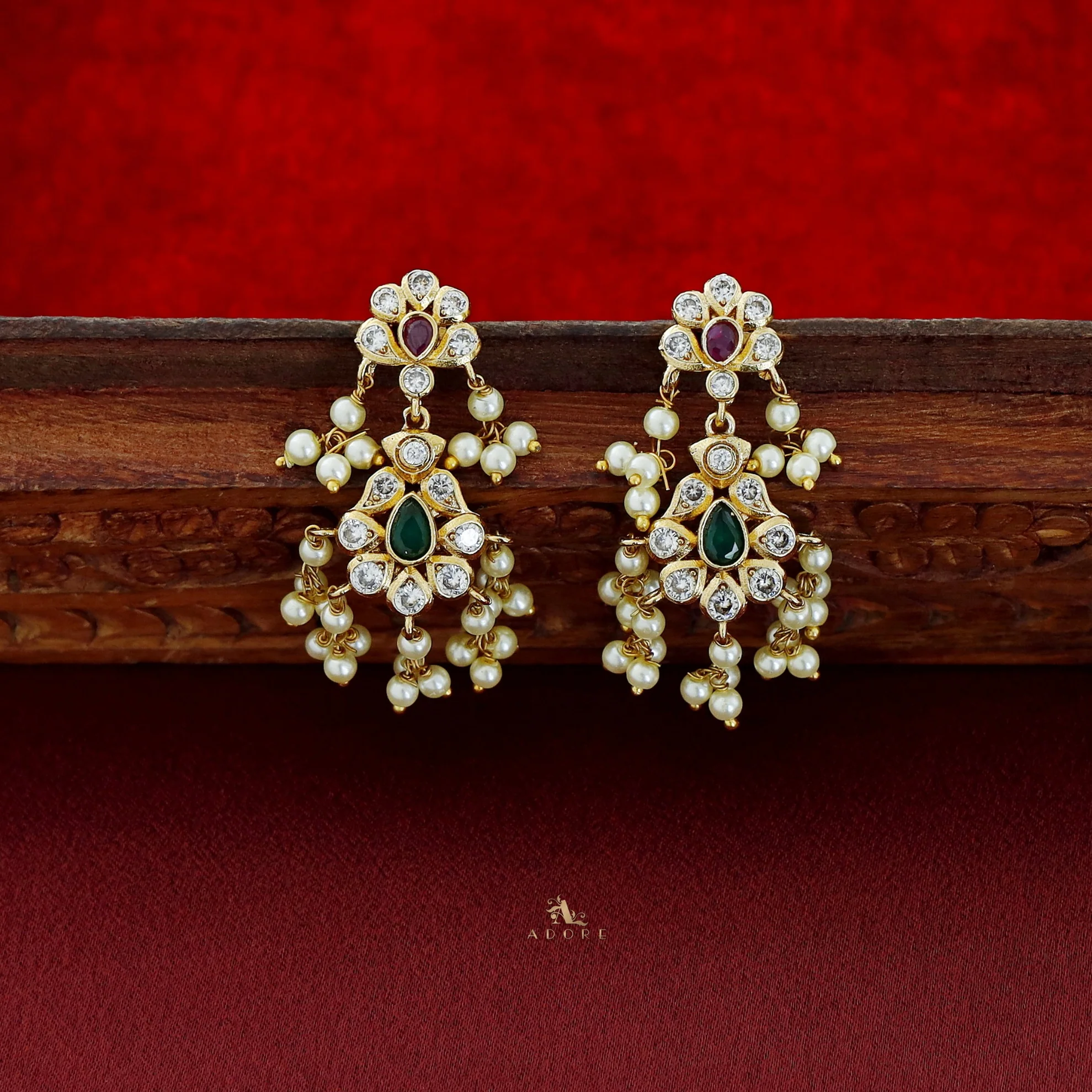 Premium Apsara Pearl Bridal Short Neckpiece With Earring - Image 6